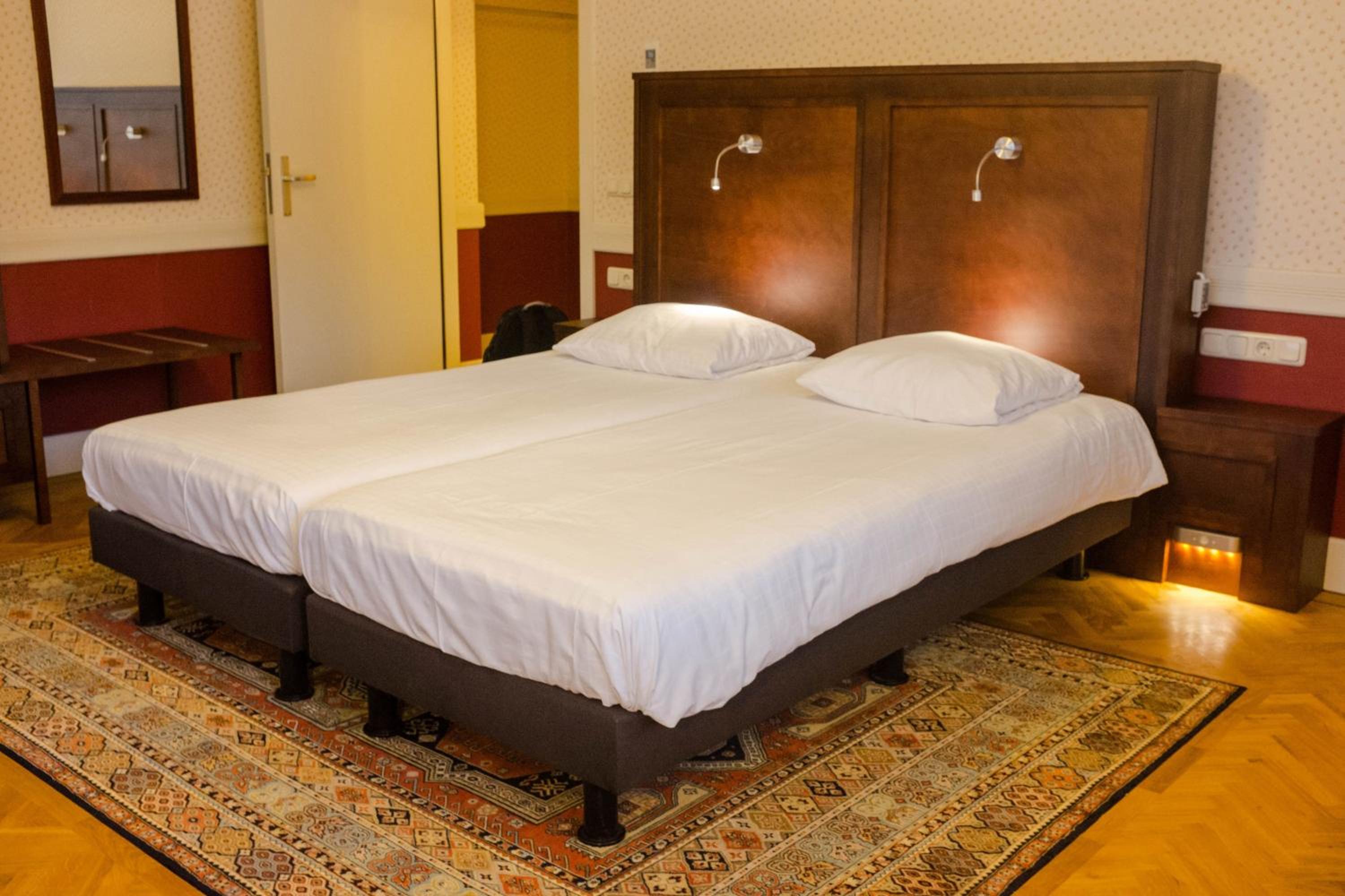 Deluxe Double Room photo 2