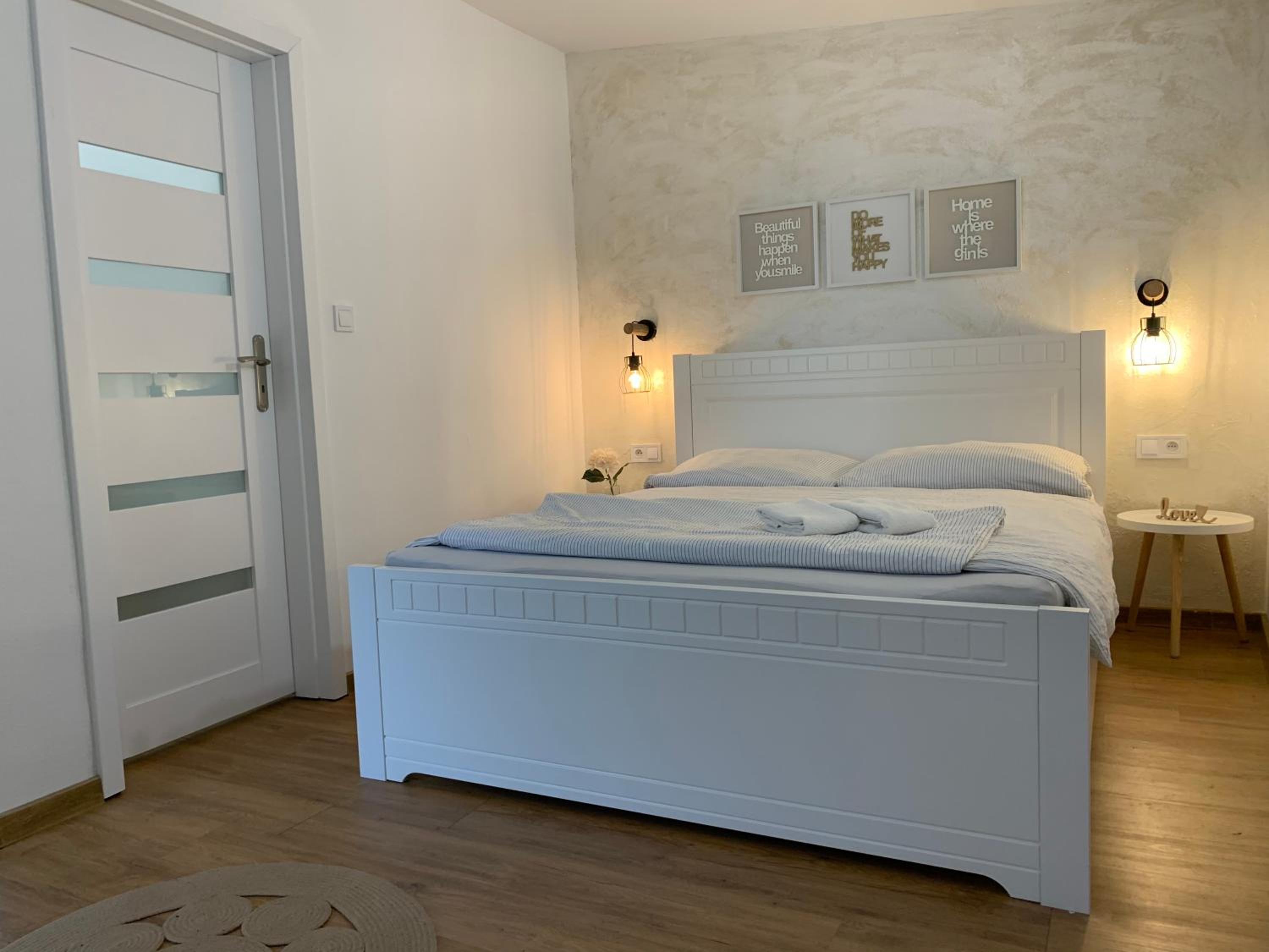 Double Room with Terrace - Photo 1