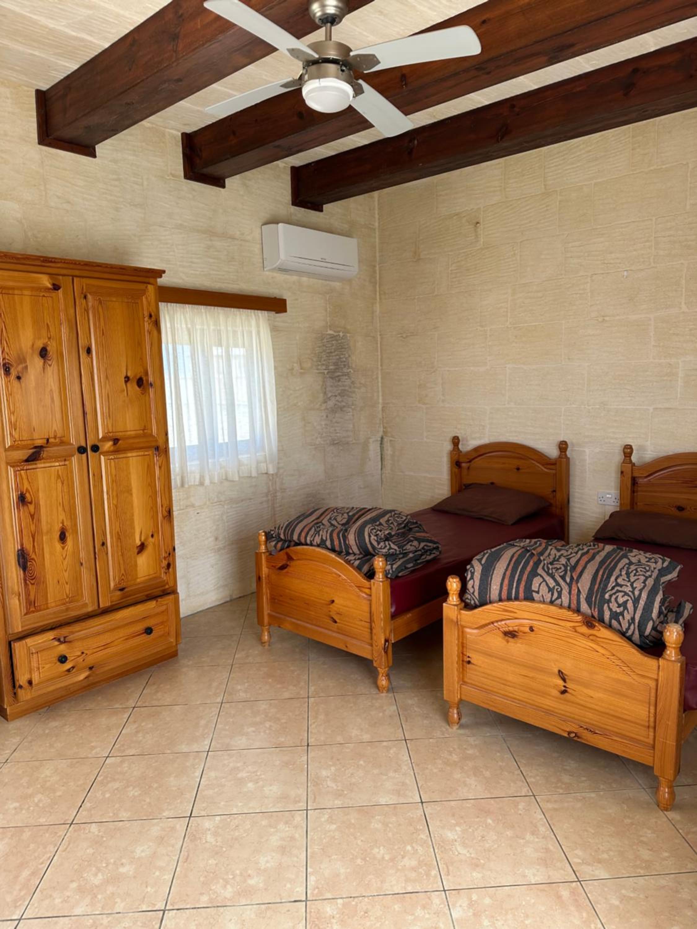 Double or Twin Room with Bathroom photo 3