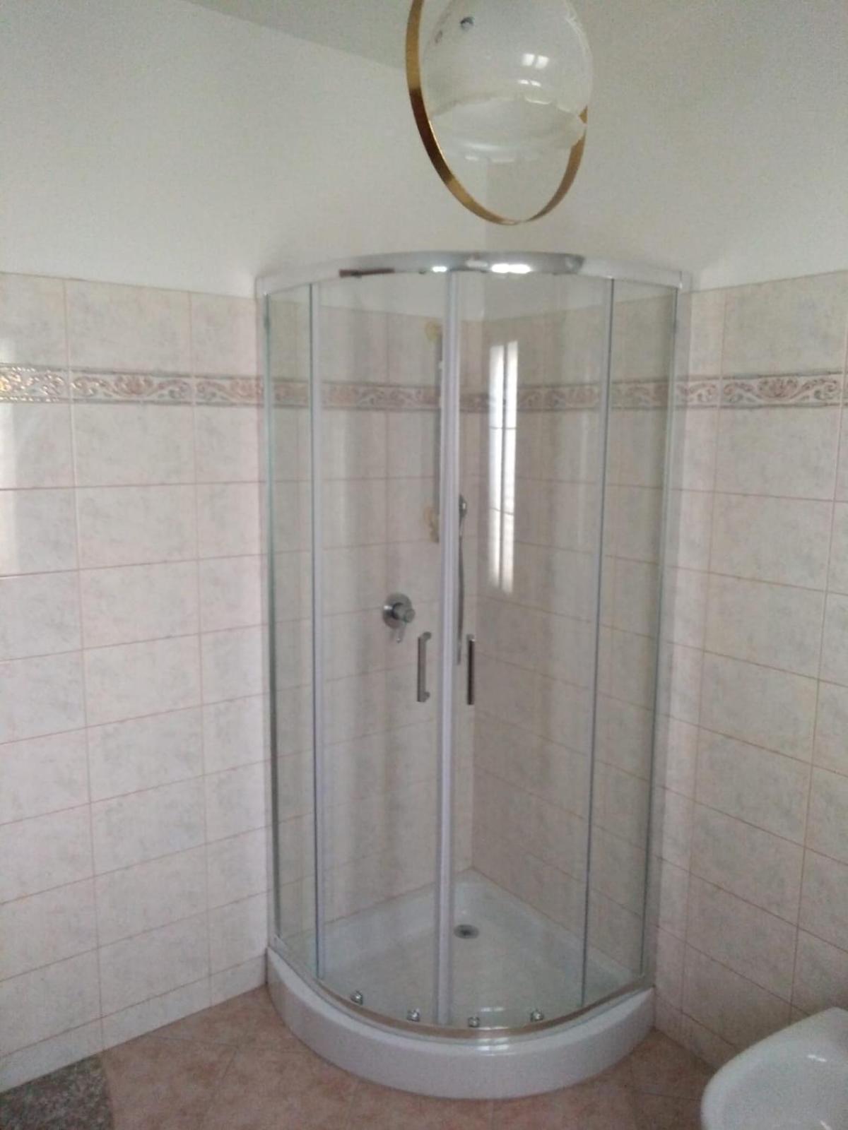 Double or Twin Room with Private Bathroom photo 3