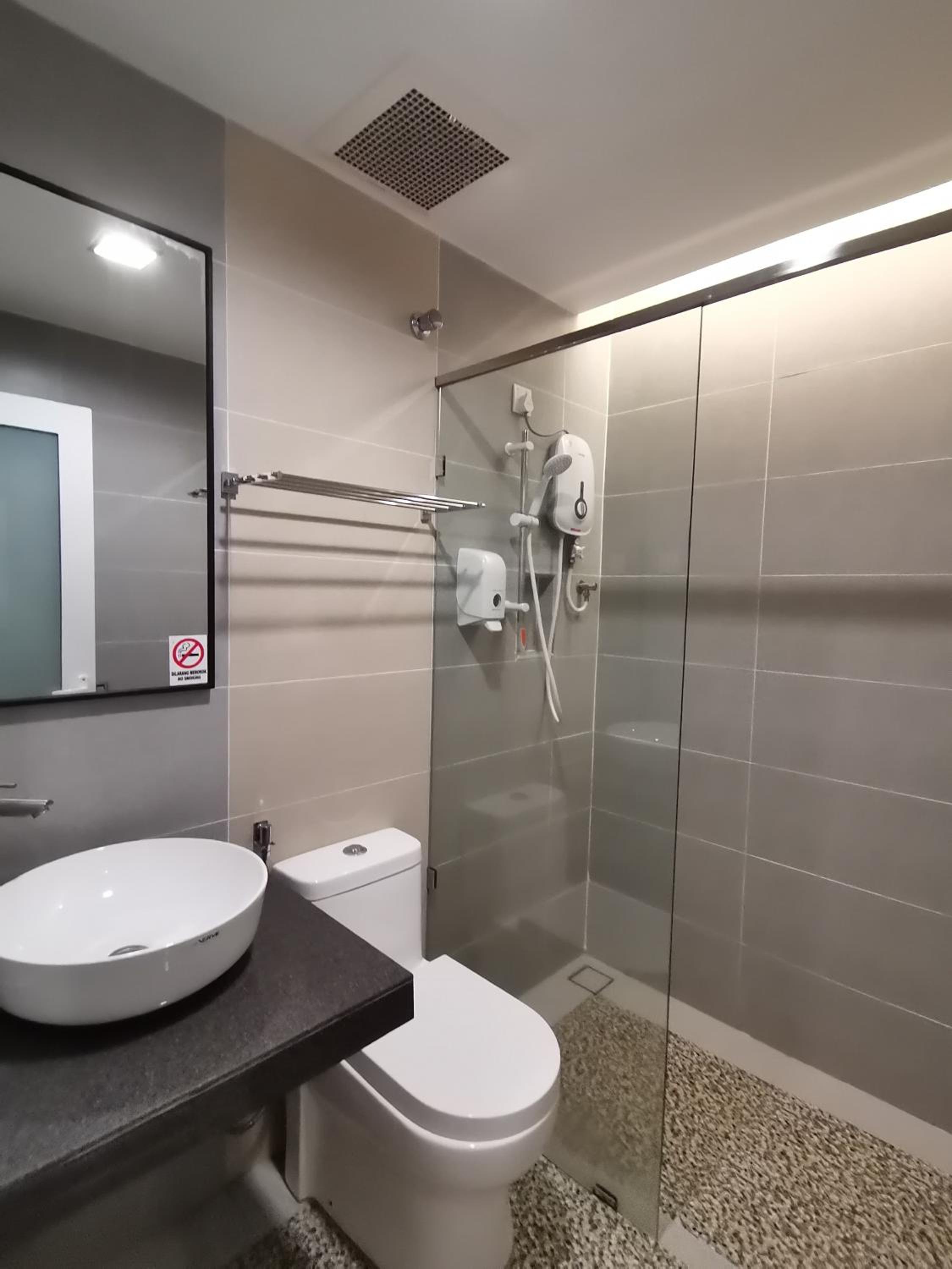 Standard Double Room - Photo 8