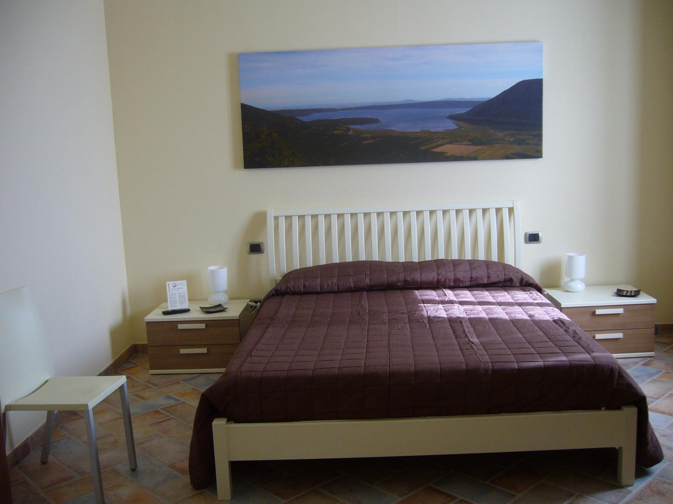 Large Double Room photo 1
