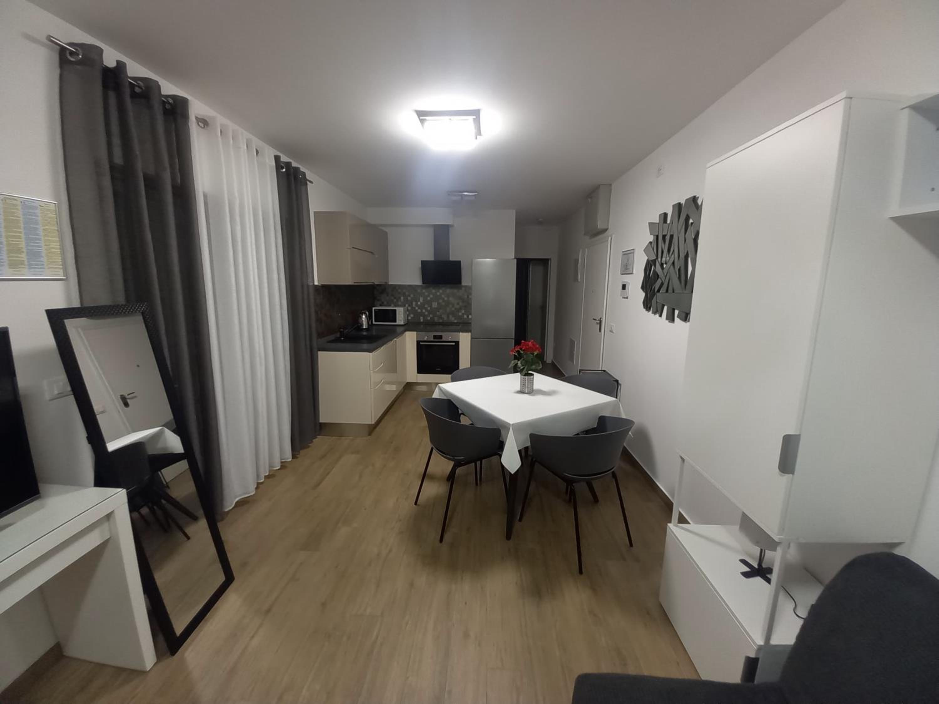 One-Bedroom Apartment with Terrace