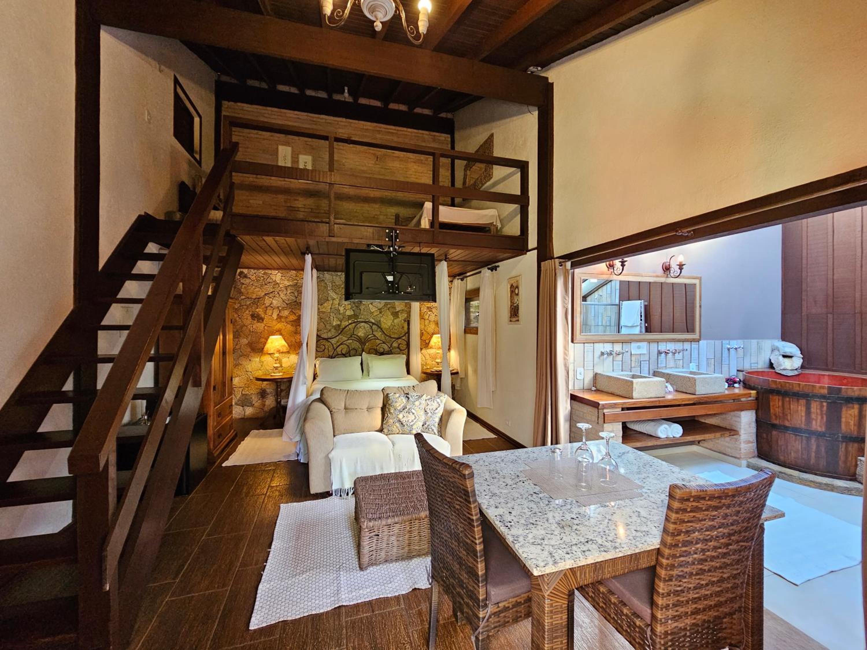 Deluxe Chalet -1 photo 3