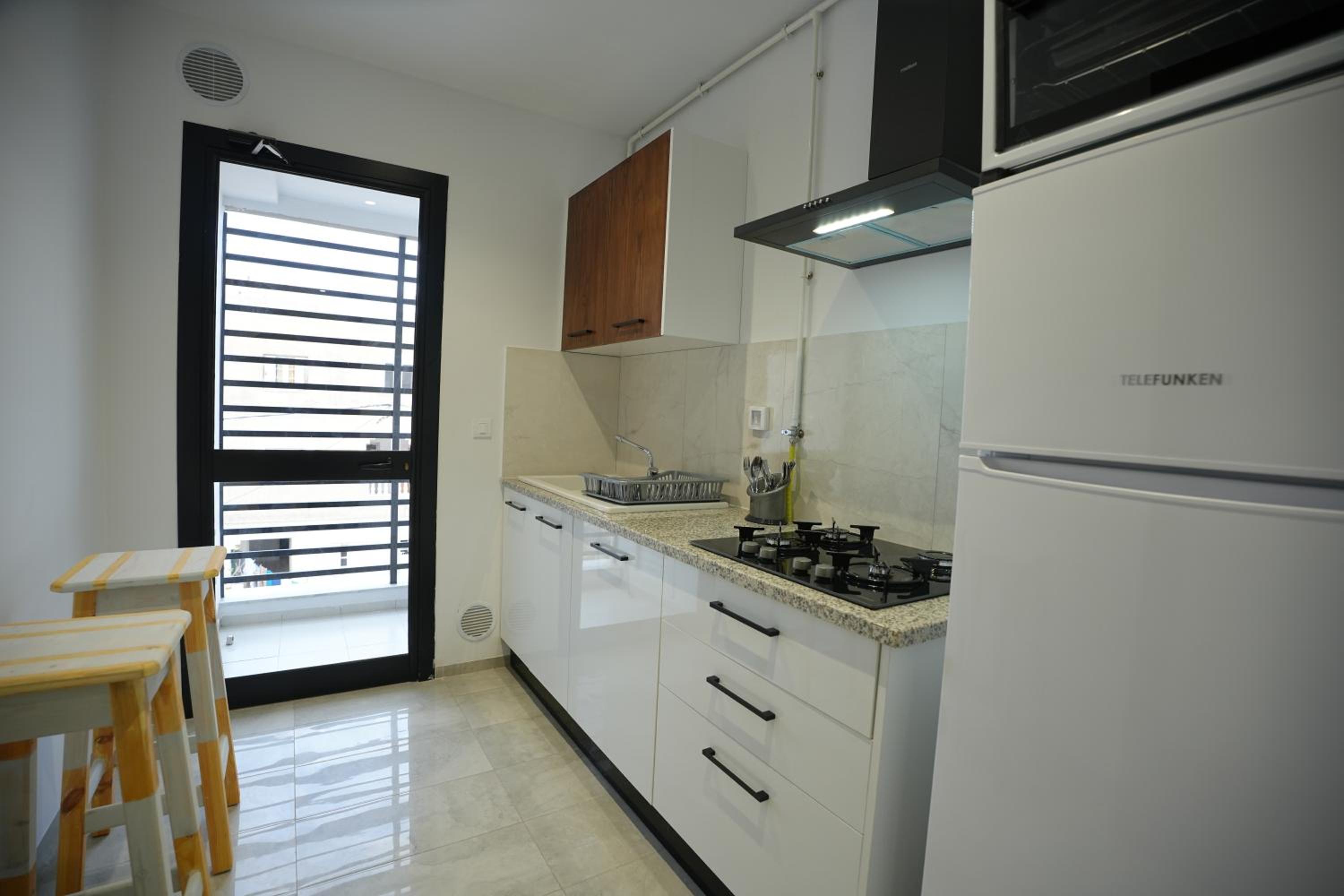 One-Bedroom Apartment photo 2