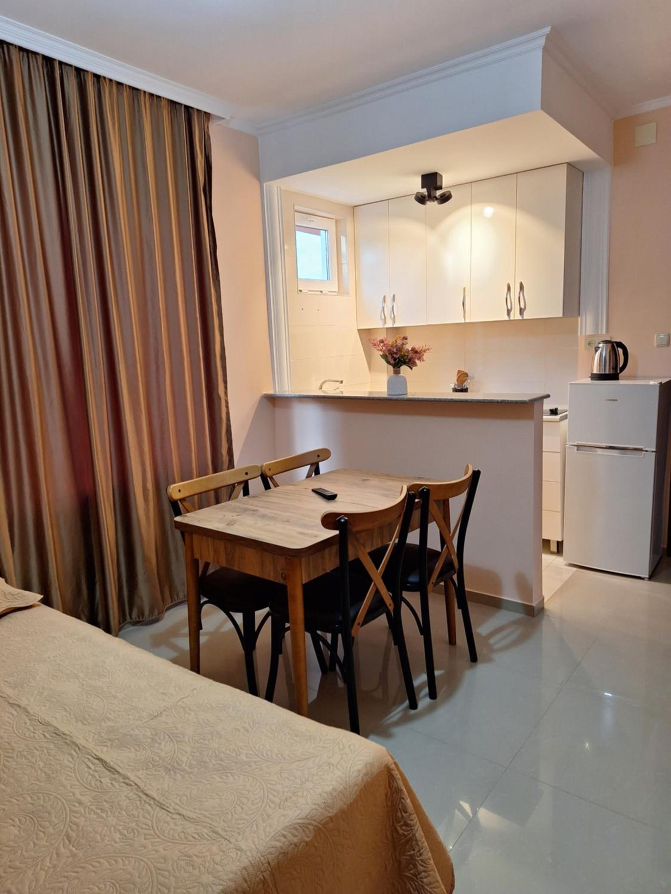 Studio Apartment photo 3