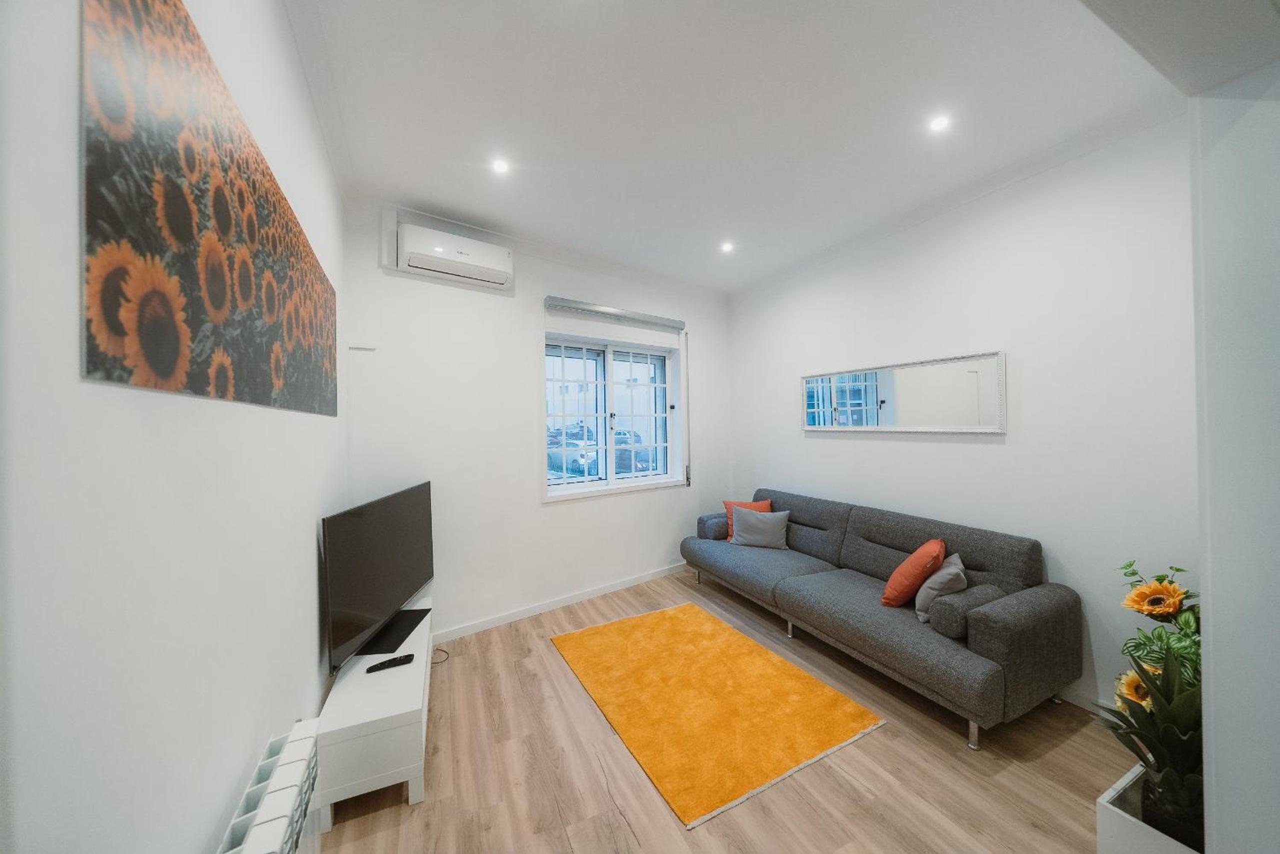 Standard Double or Twin Room - Photo 6