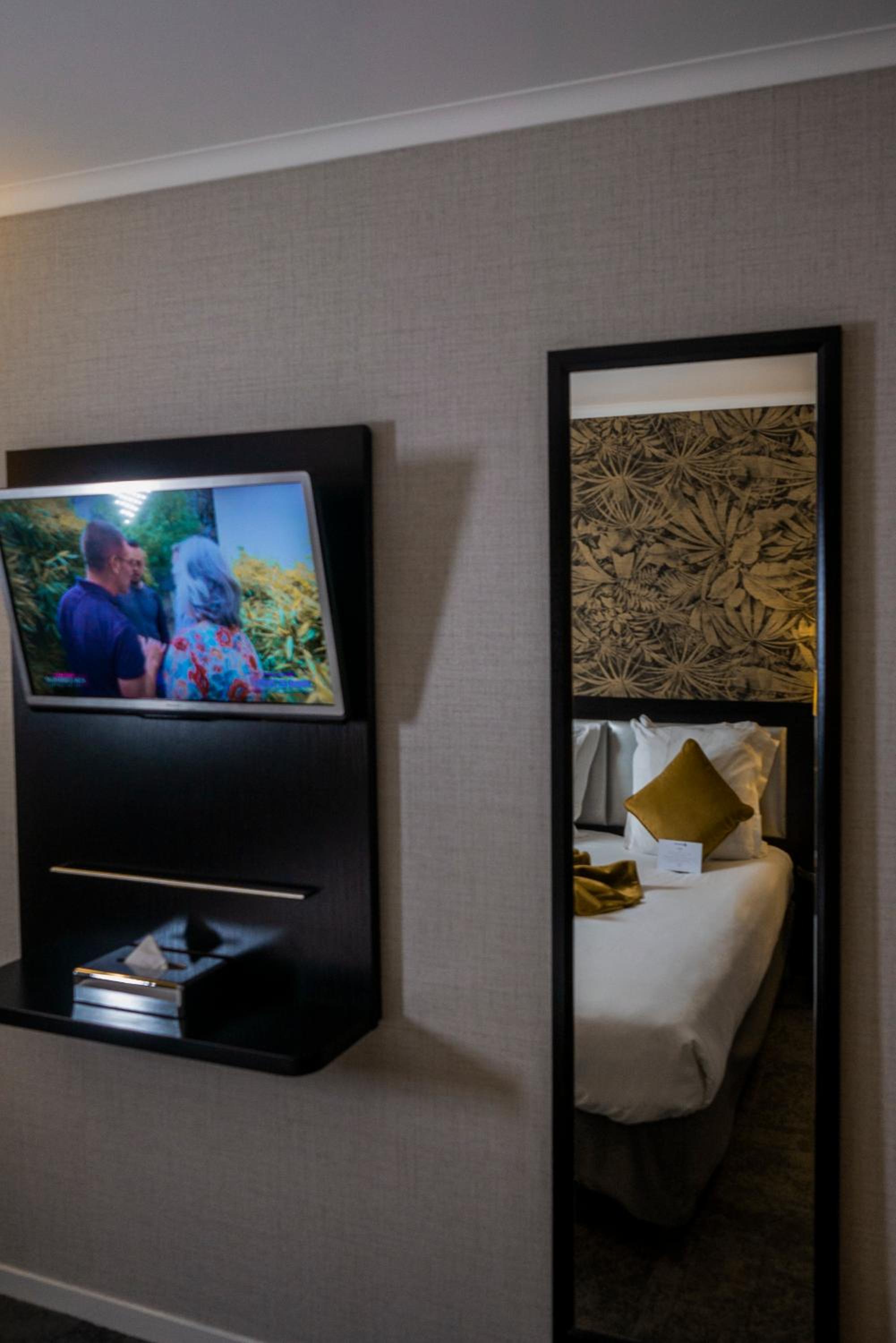 Superior King Room