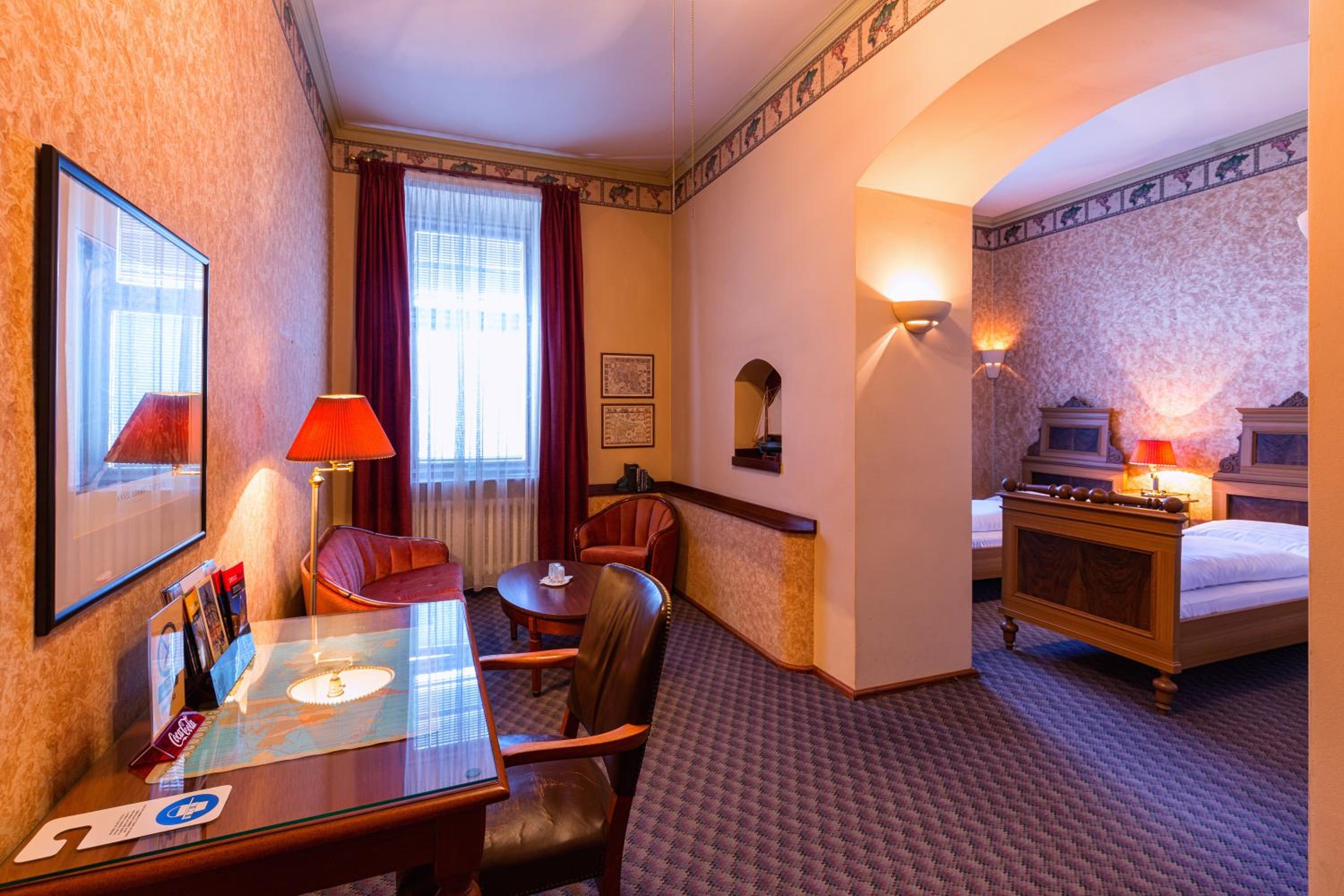Junior Suite (2 Adults) photo 1