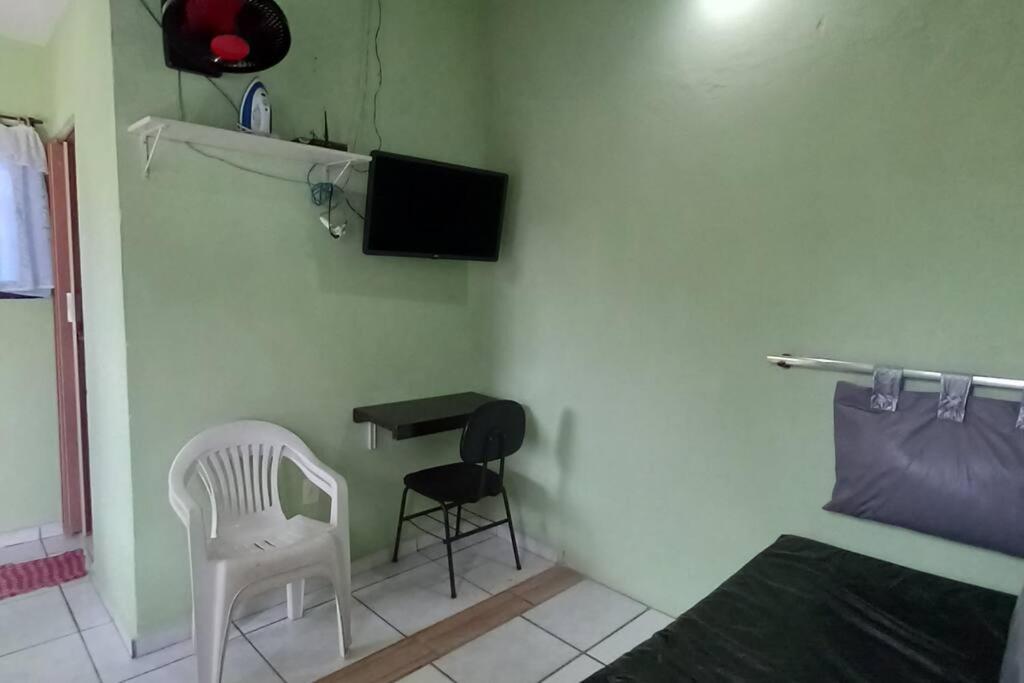 One-Bedroom House photo 2