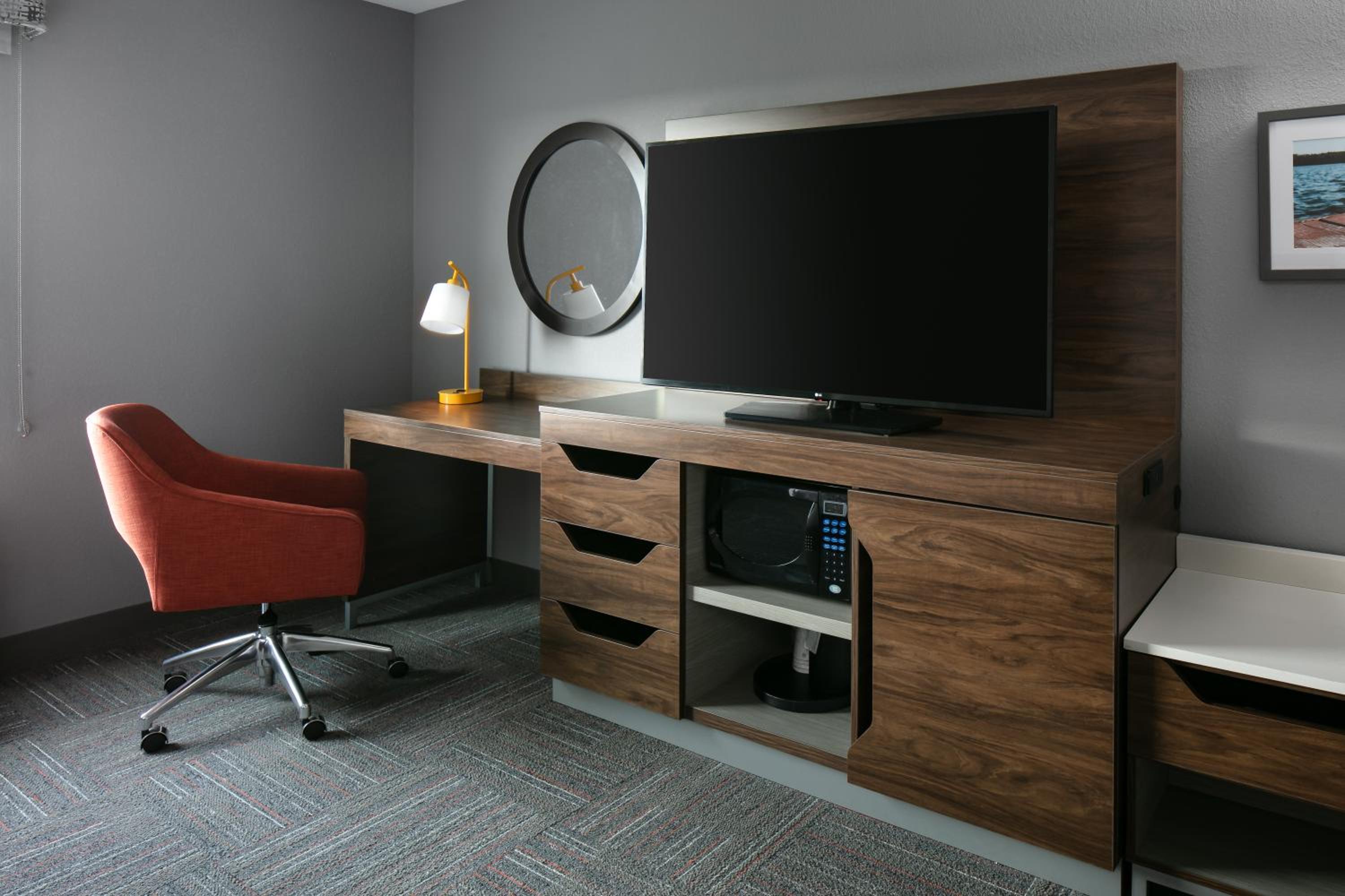 King Room - Mobility Access/Non-Smoking - Photo 3