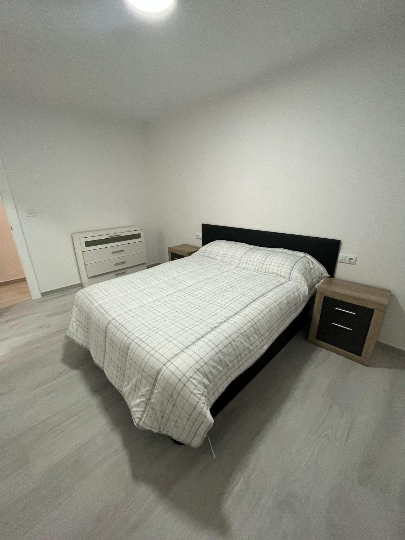 Three-Bedroom Apartment photo 2