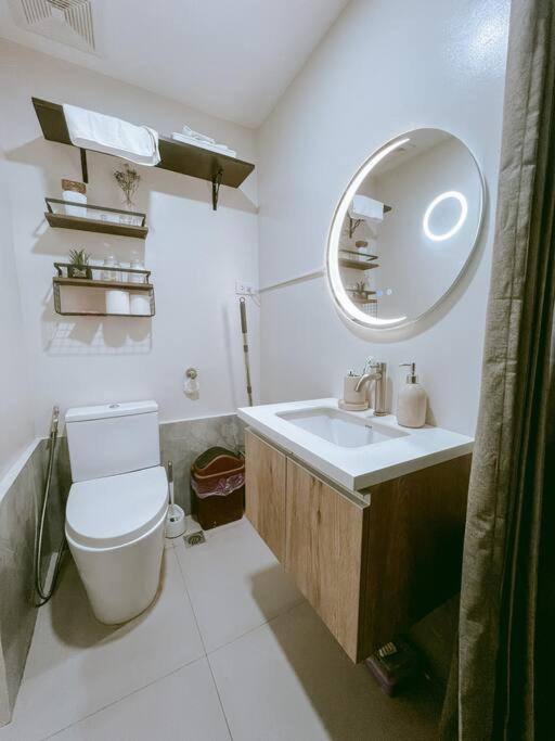 One-Bedroom Apartment photo 3