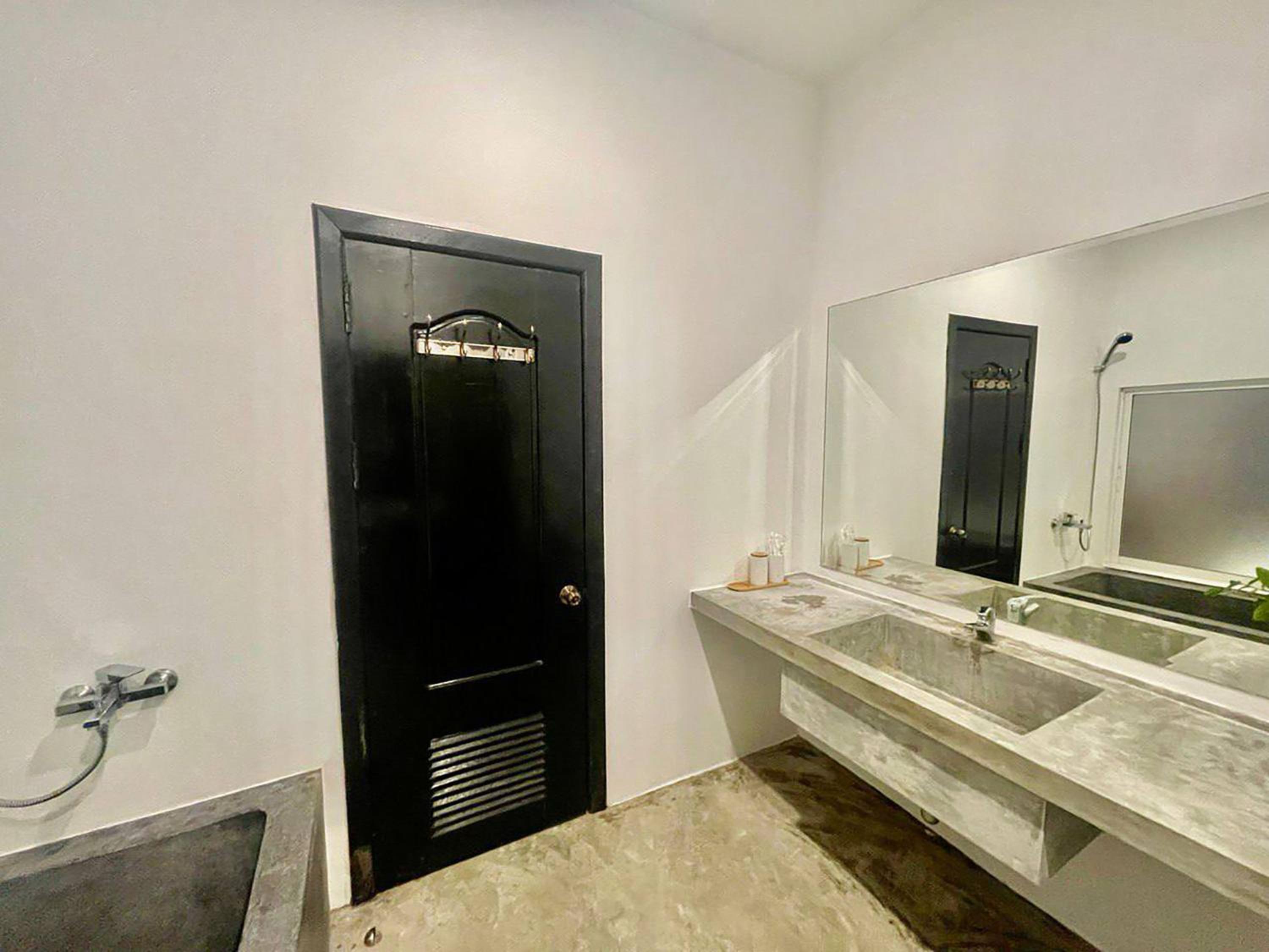 Deluxe Family Room - Photo 7