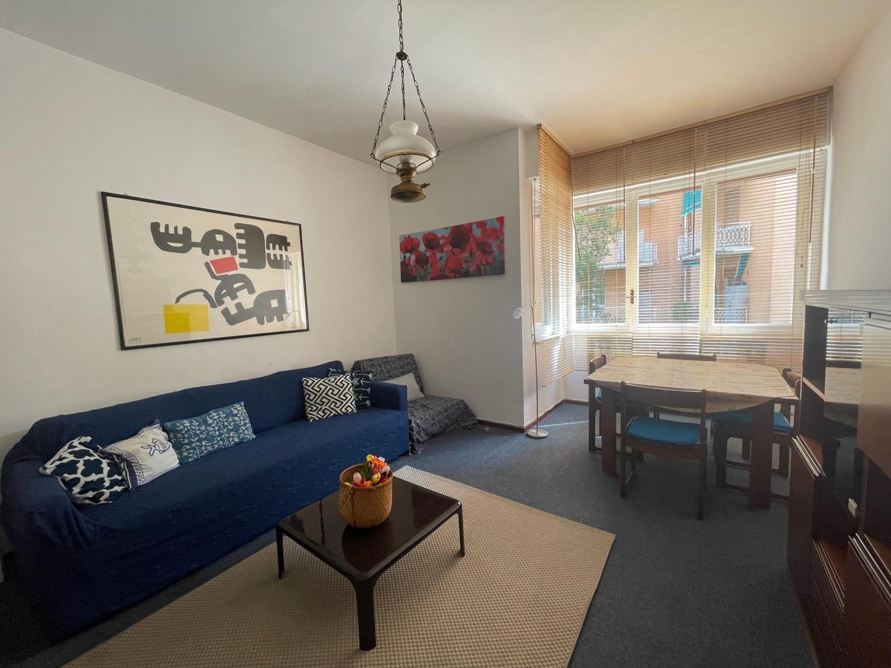 One-Bedroom Apartment photo 1