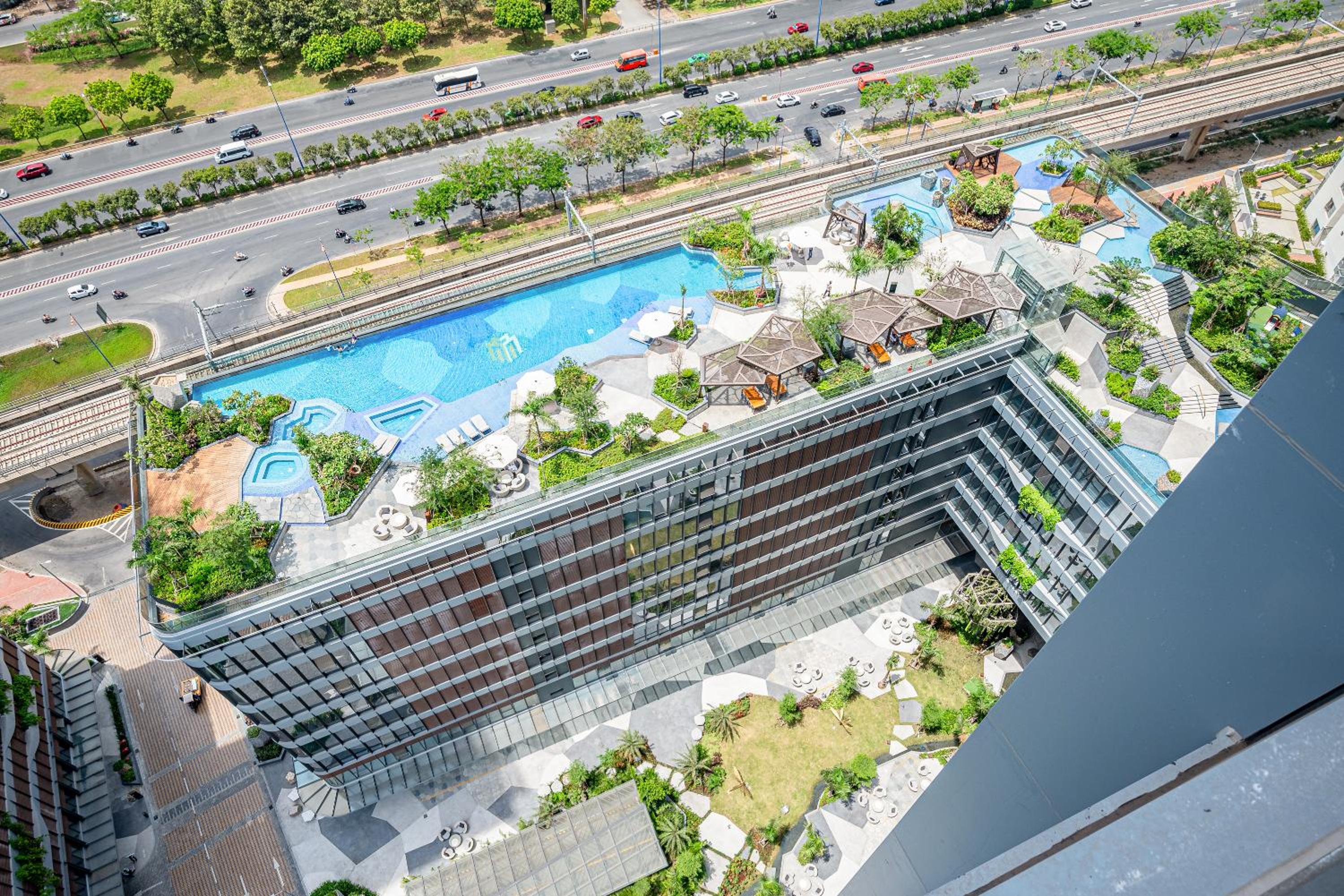 Two-Bedroom Apartment with Balcony photo 3