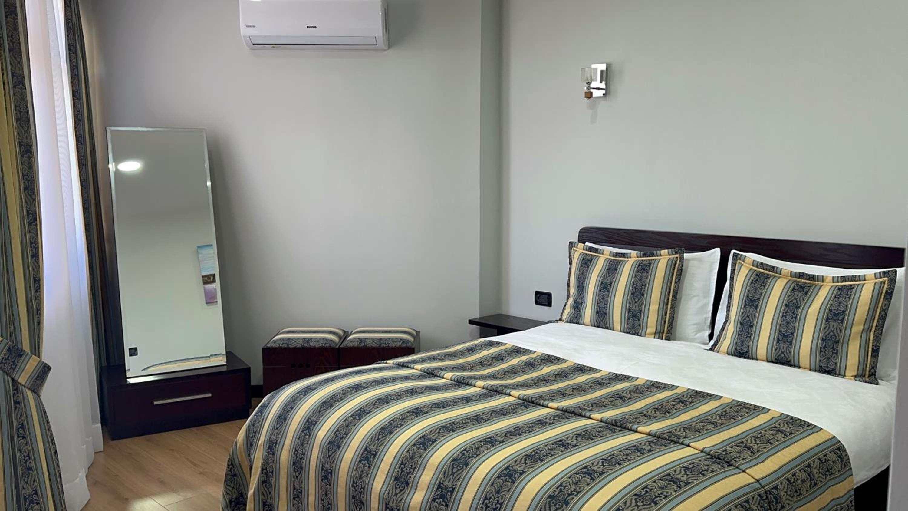 Double Room with Lake View