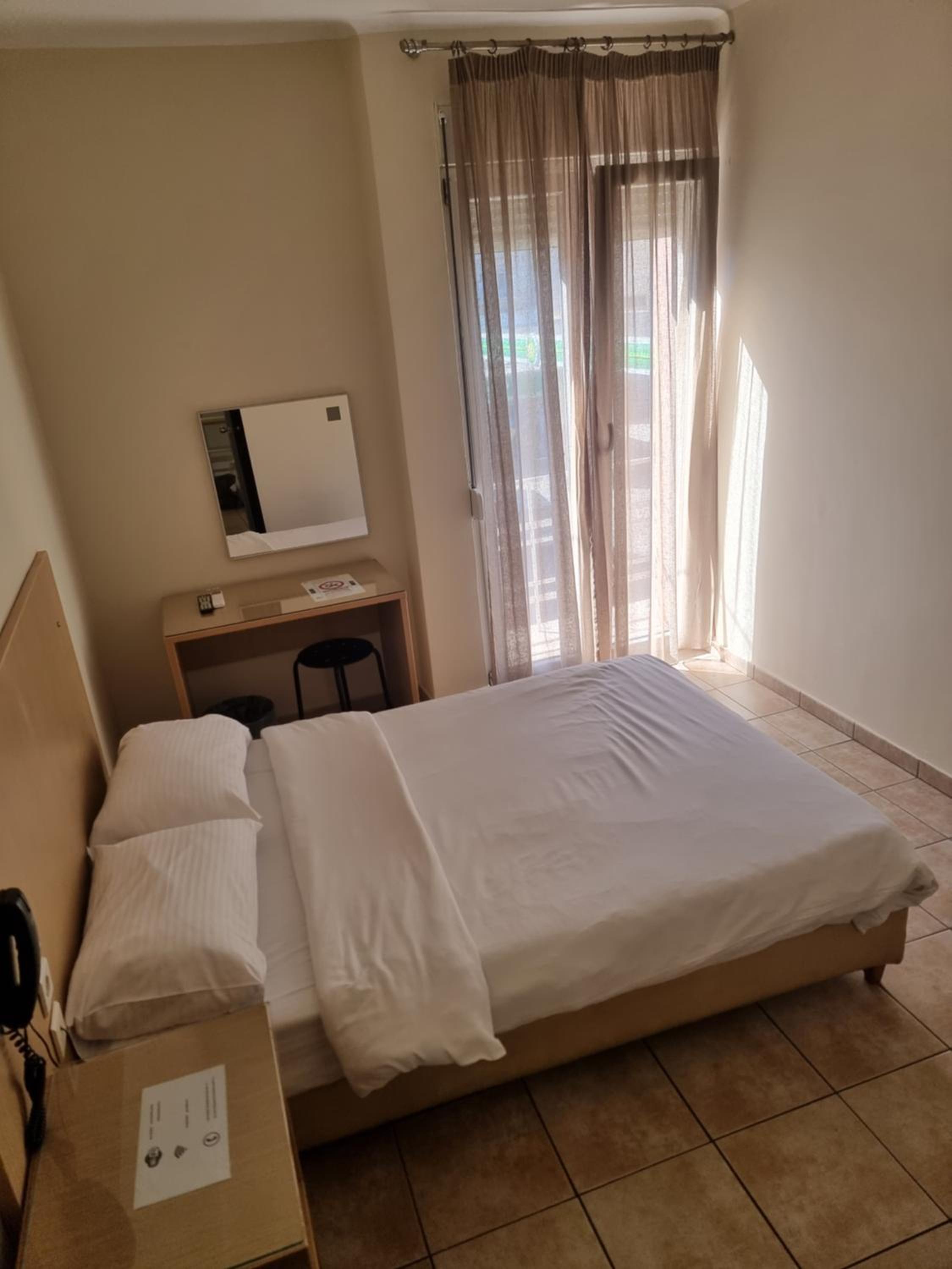 Basic Double Room - Photo 2