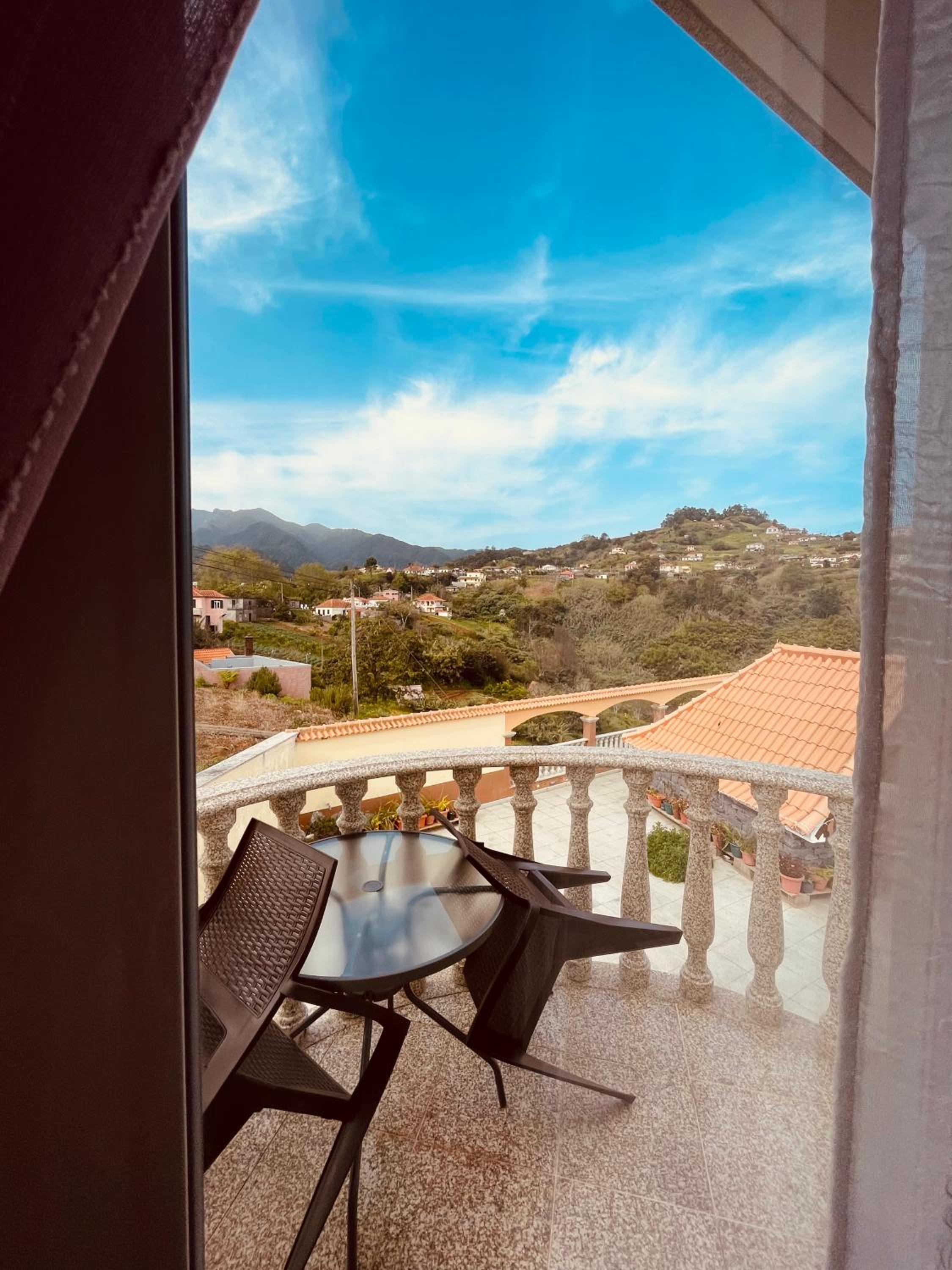 Deluxe Double Room with Balcony photo 3