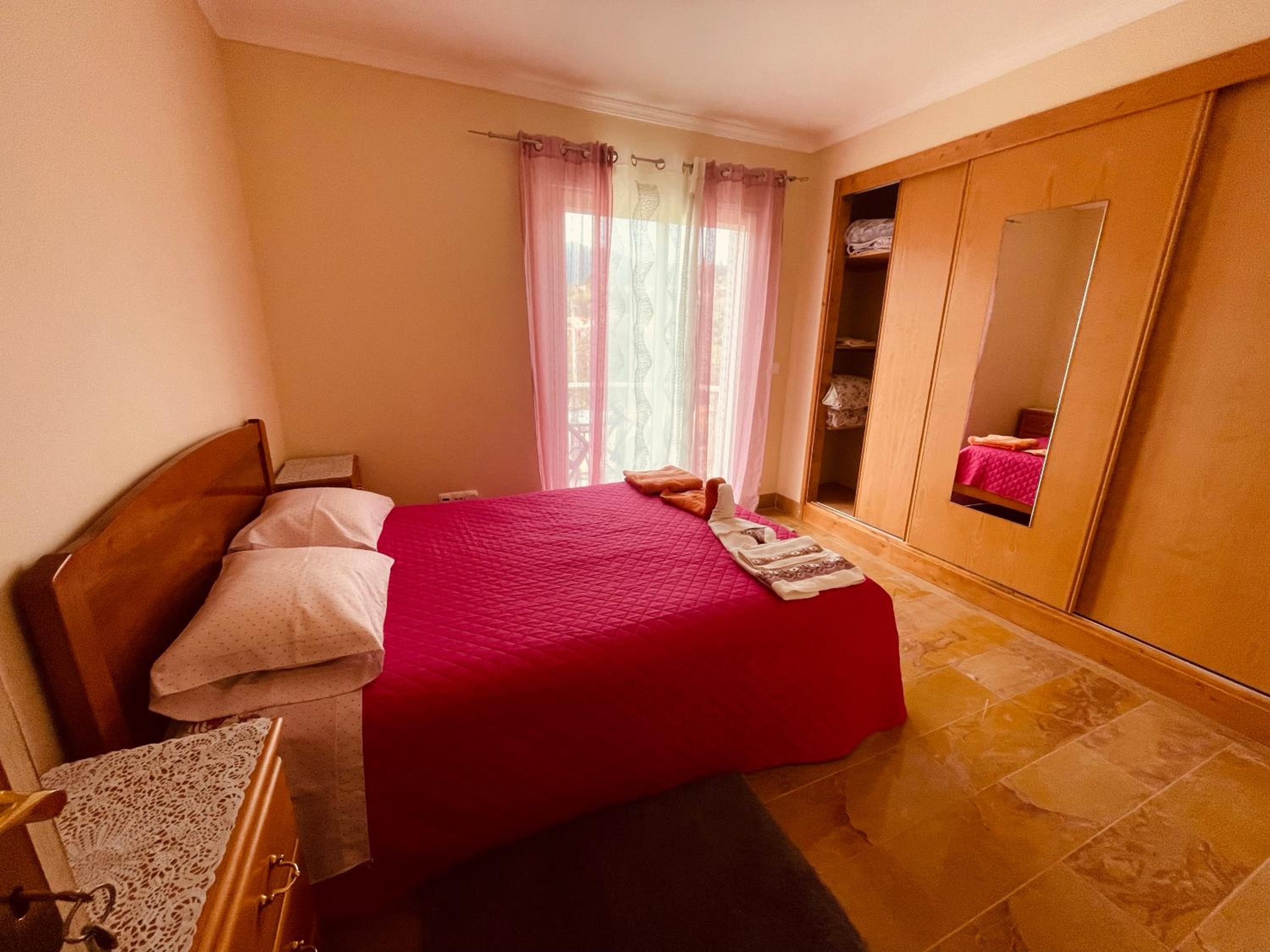 Deluxe Double Room with Balcony photo 1