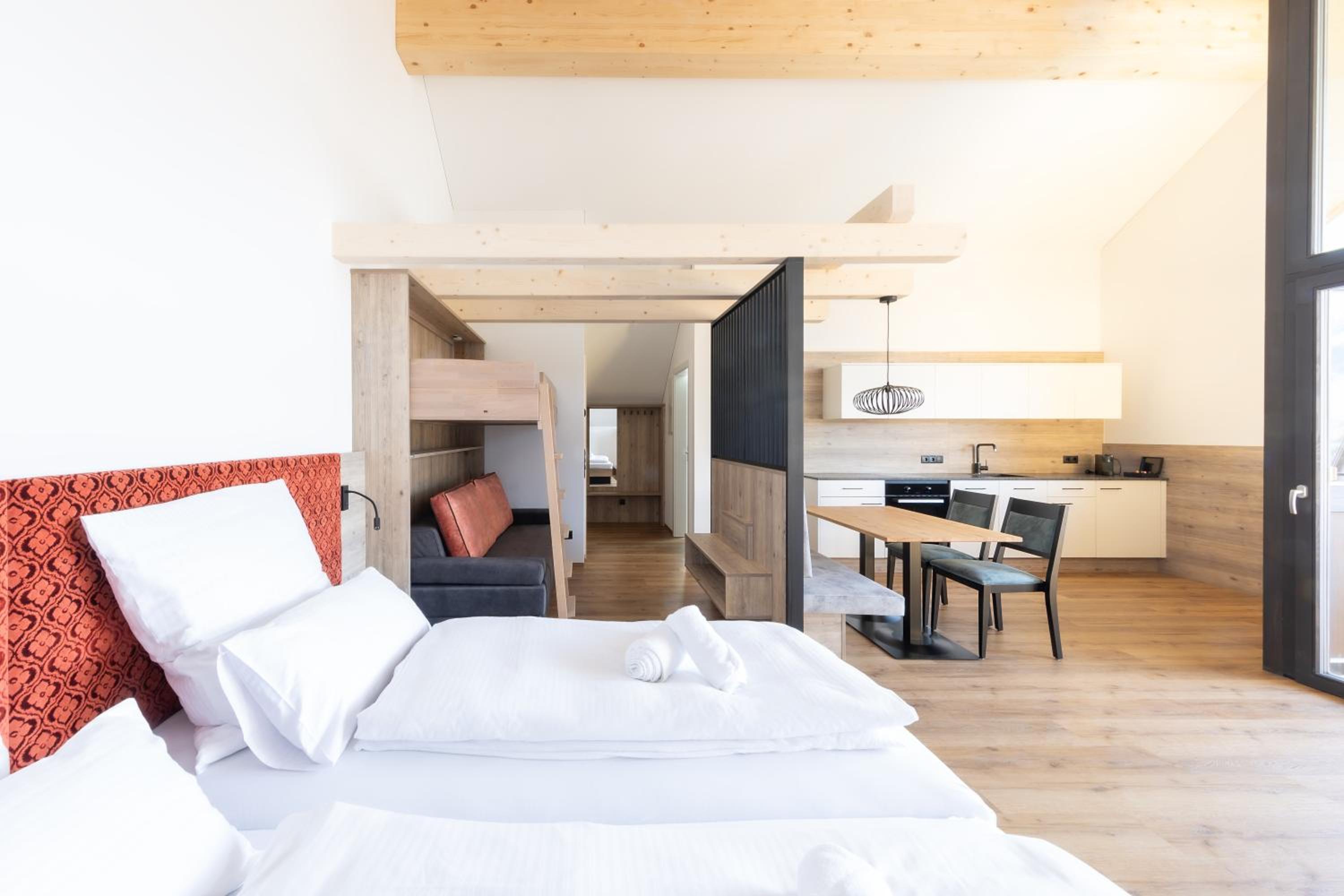Suite with Balcony photo 2