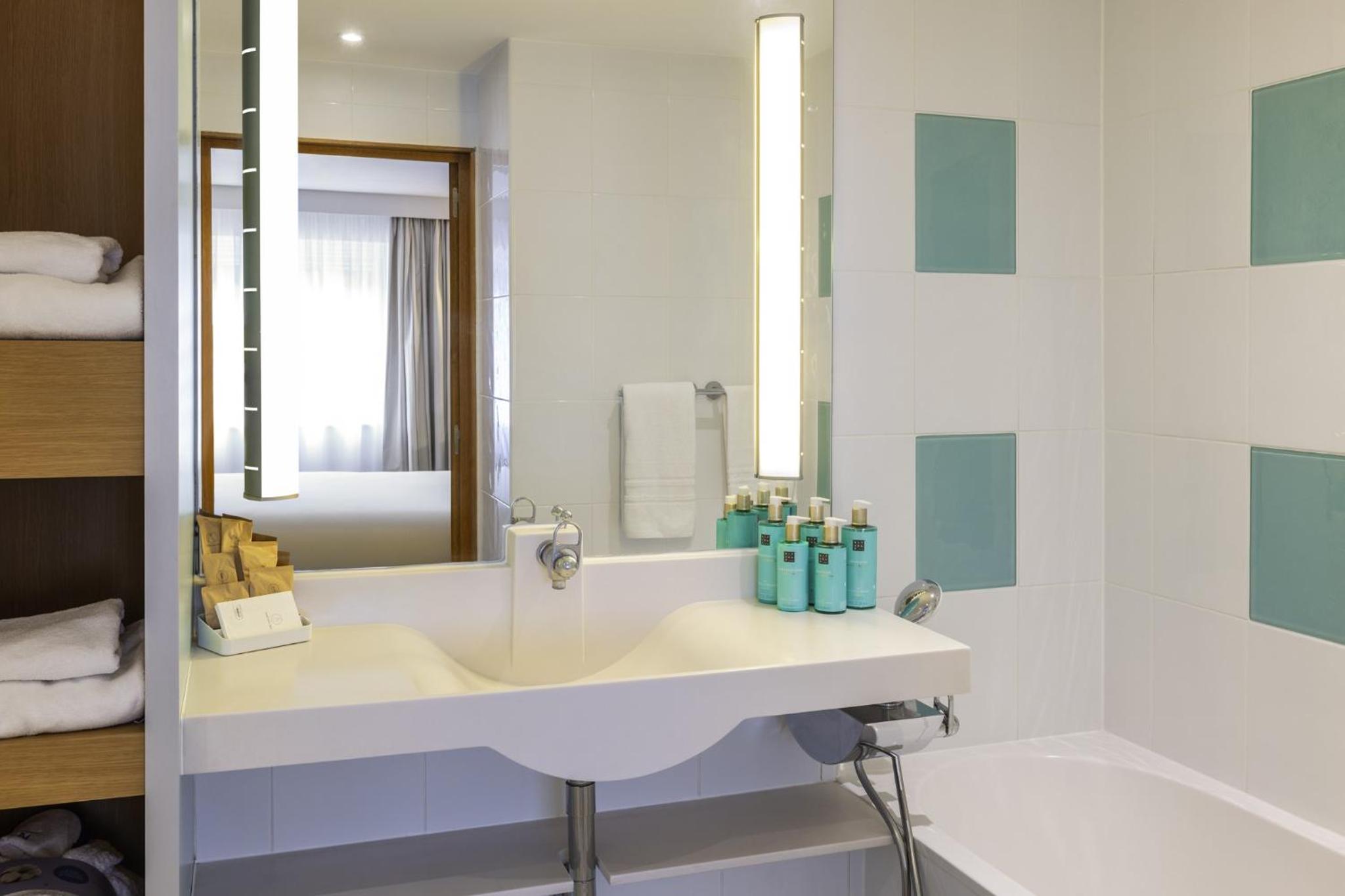 Executive Queen Room - Photo 4