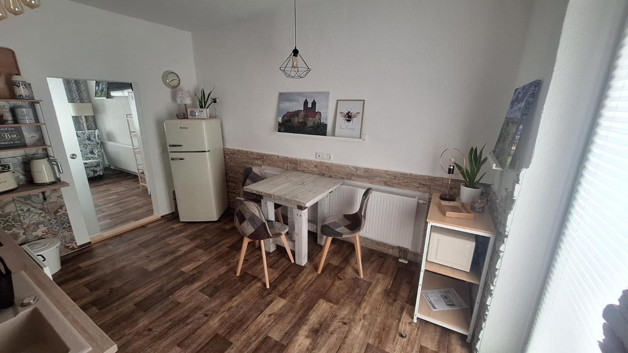 One-Bedroom Apartment photo 2