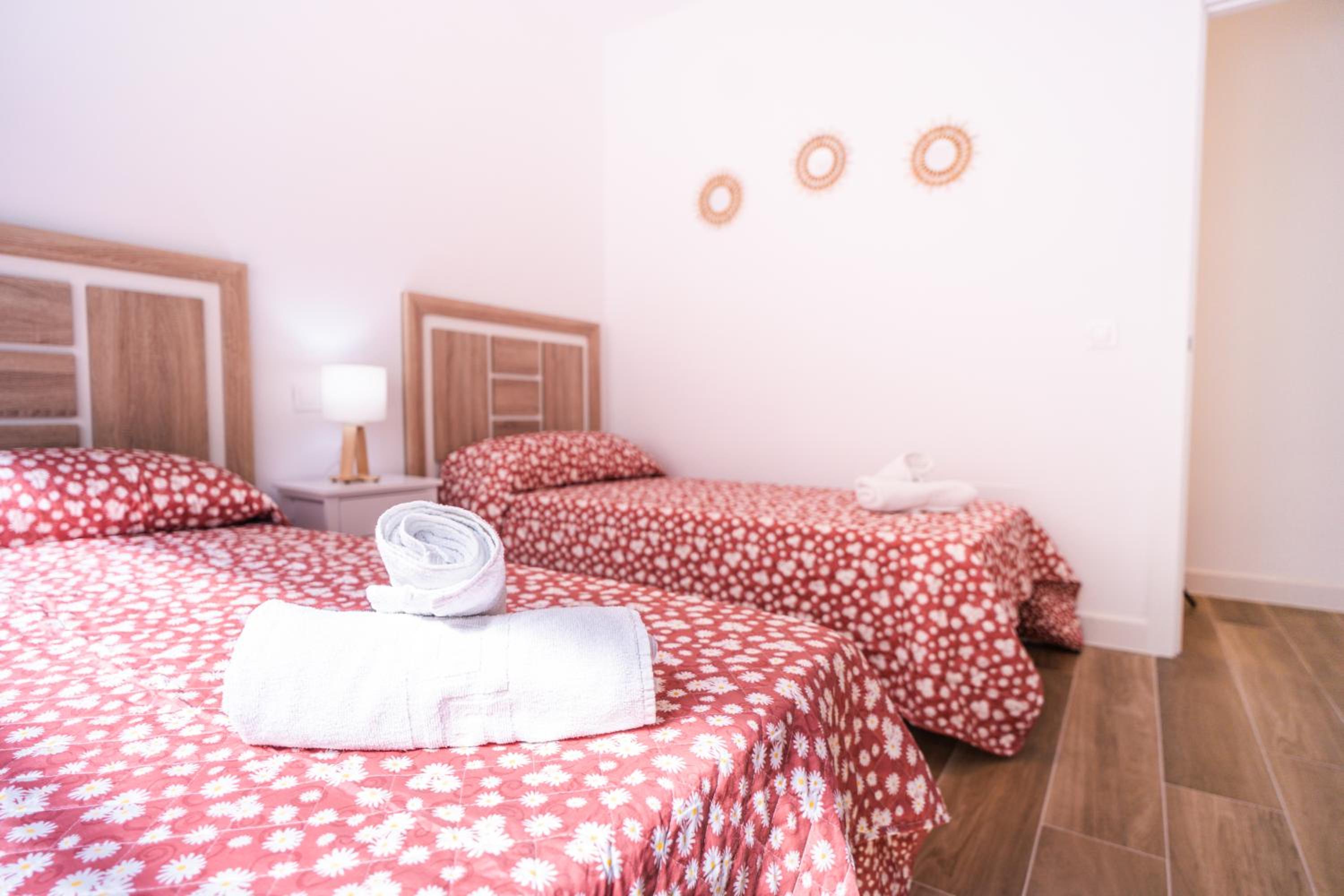 Apartamento de dos habitaciones con balcón y terraza