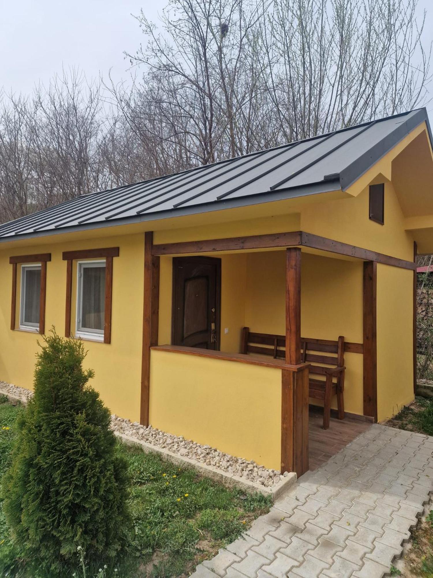 One-Bedroom House photo 2