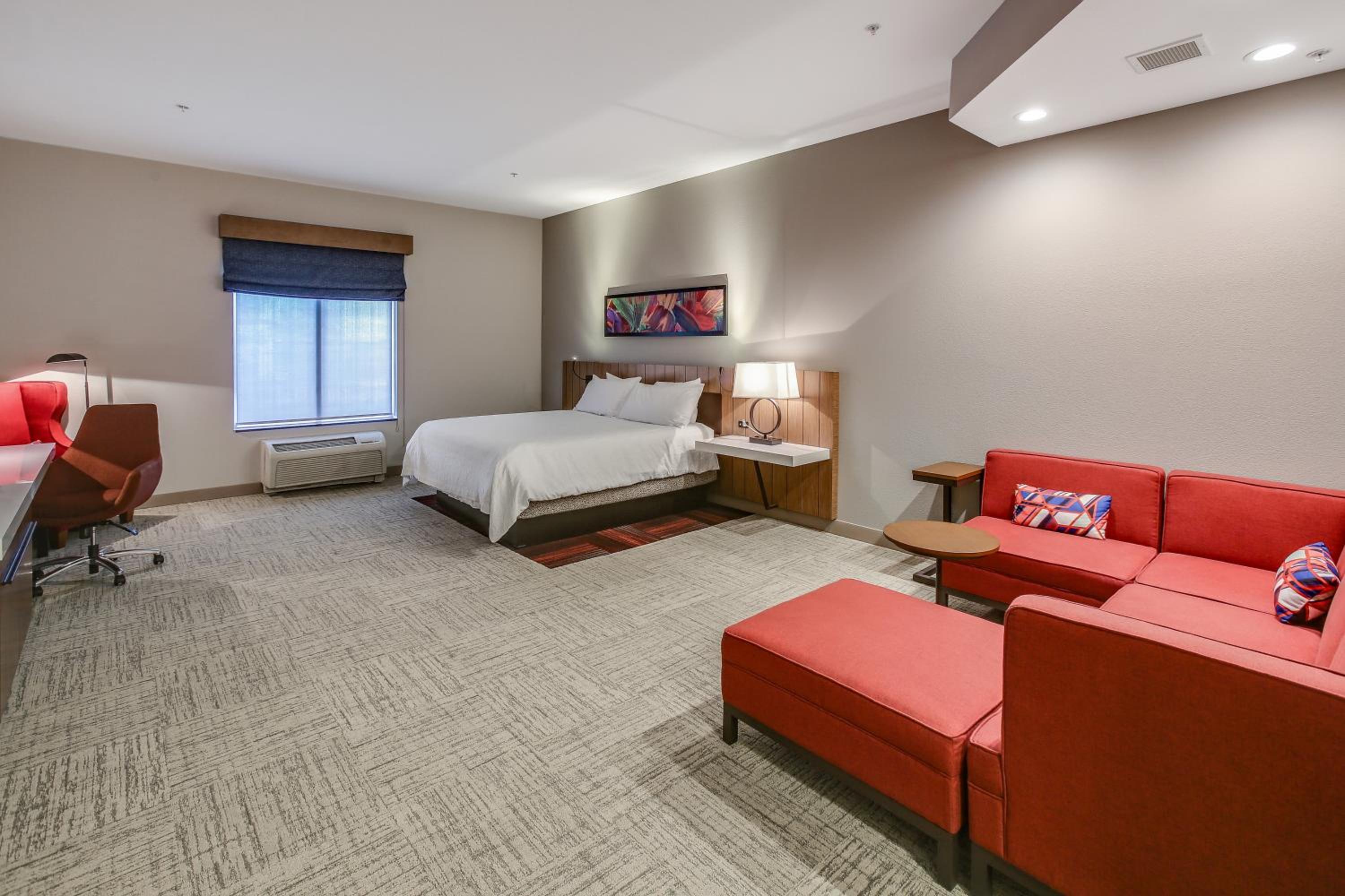 King Room with Transfer Shower - Mobility Access - Photo 1