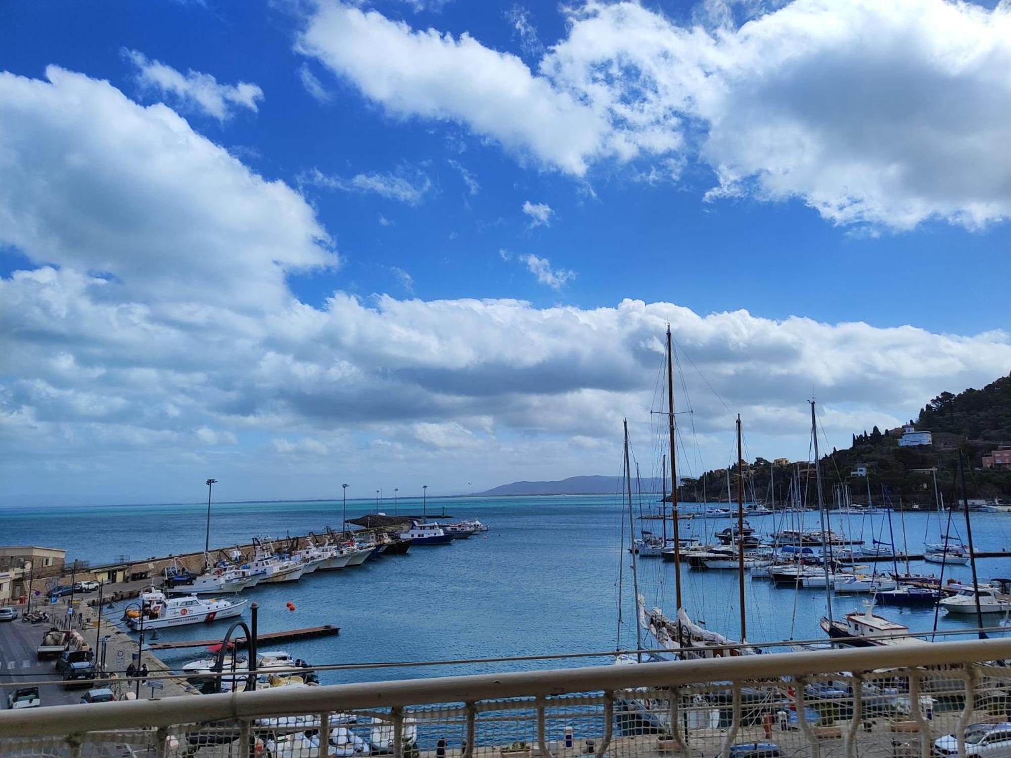 Apartment with Sea View photo 3