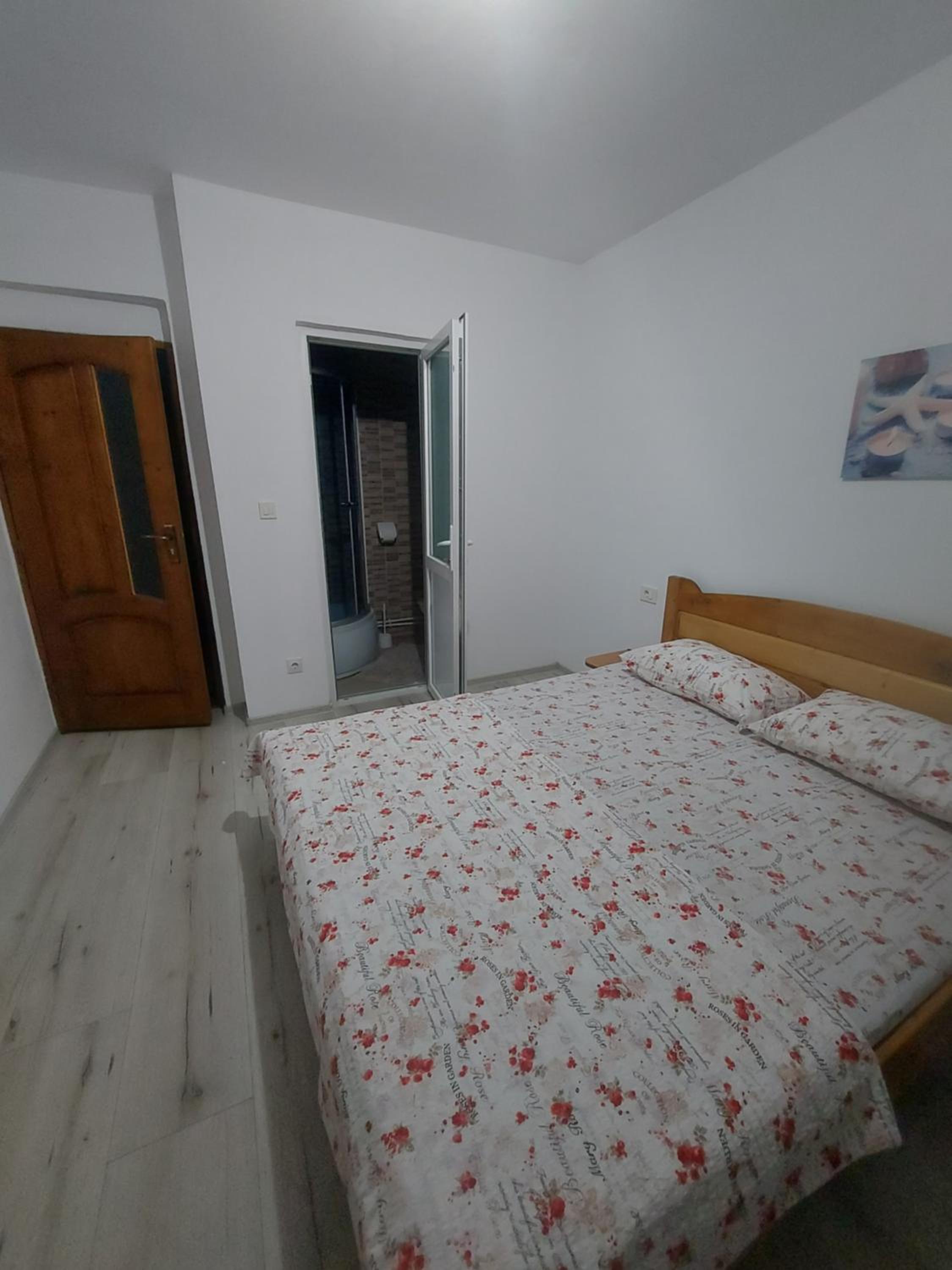 Double Room - Photo 14