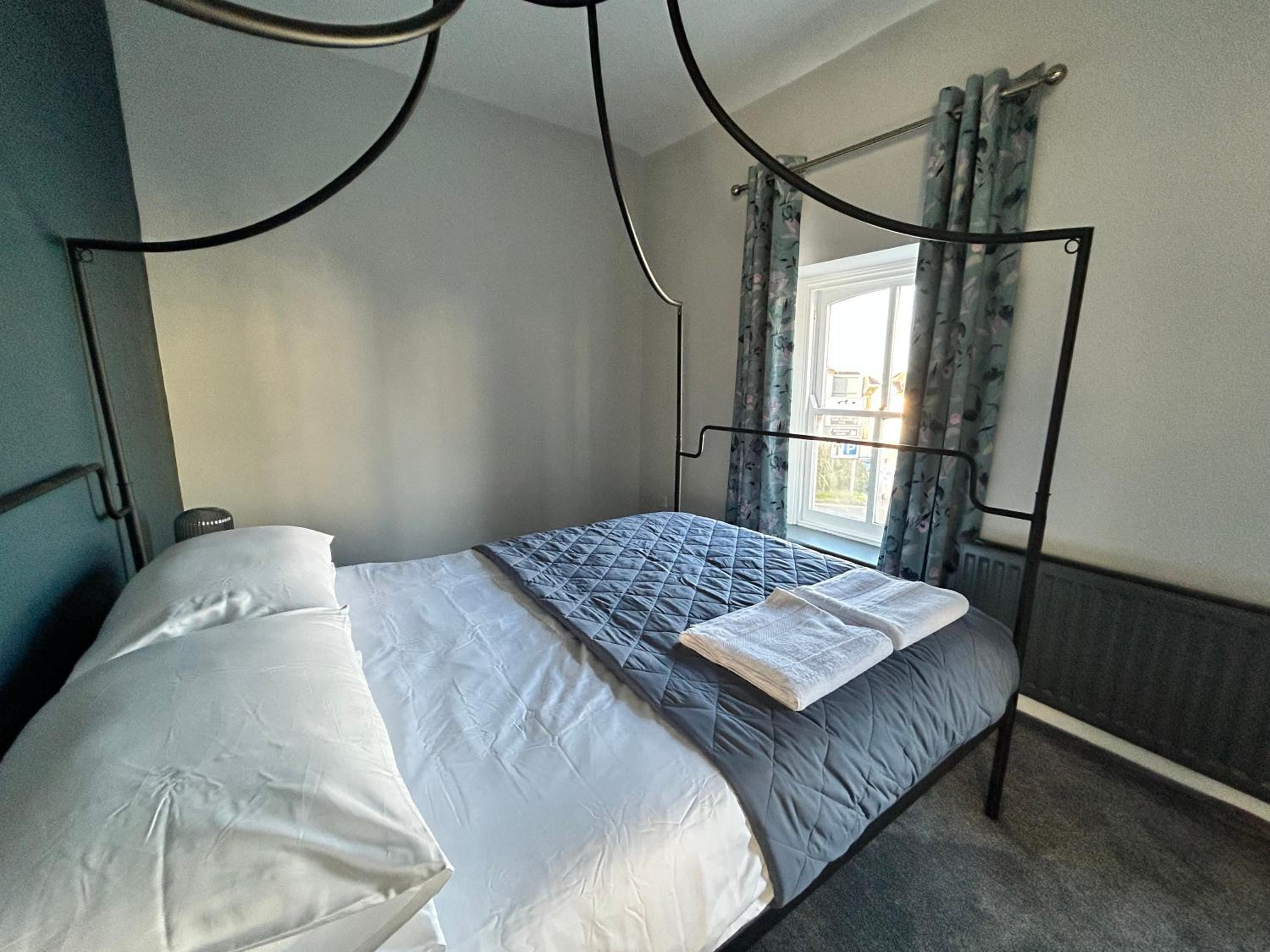 Two-Bedroom House photo 3