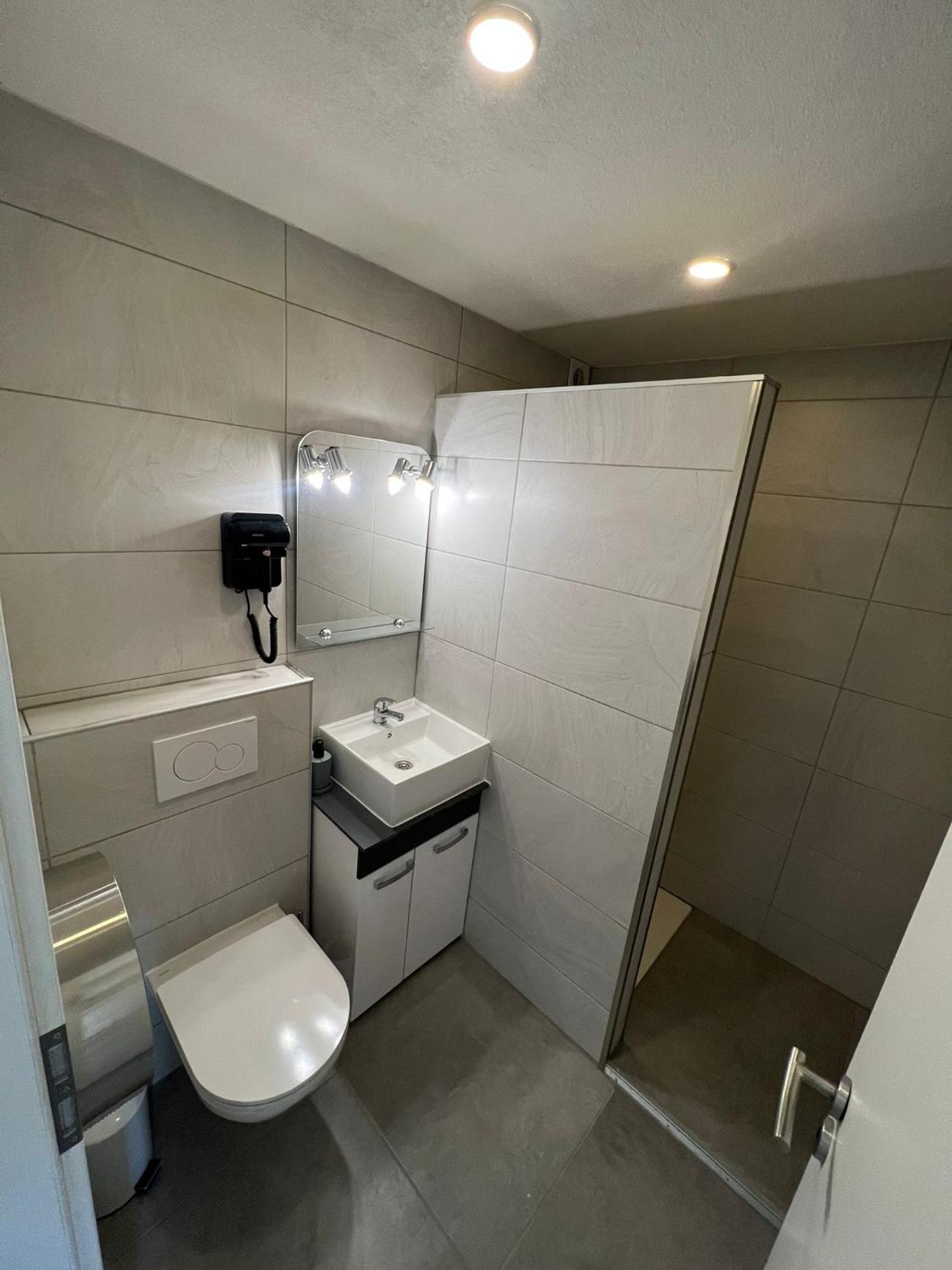 Double Room - Photo 3
