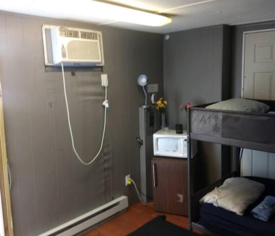 Budget Double Room photo 3