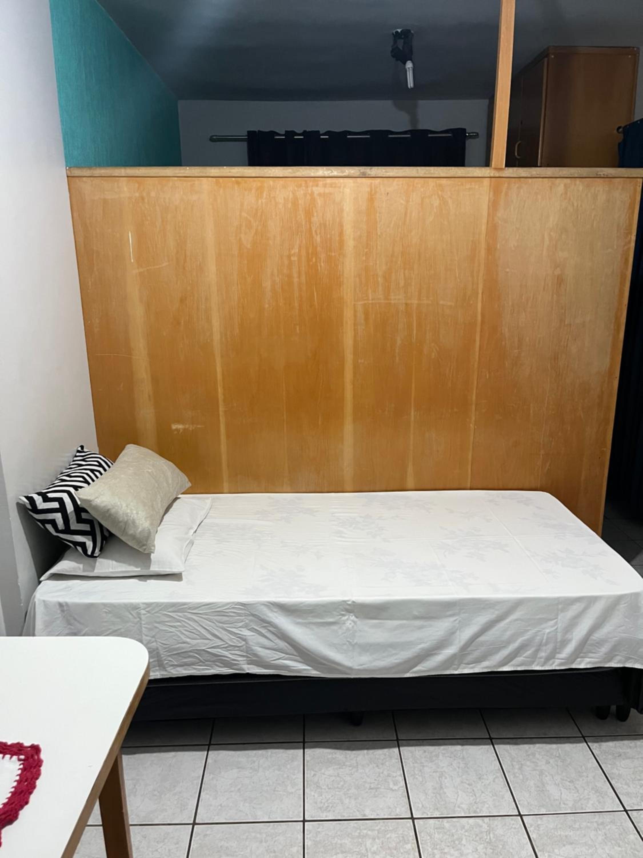 One-Bedroom Apartment - Photo 6
