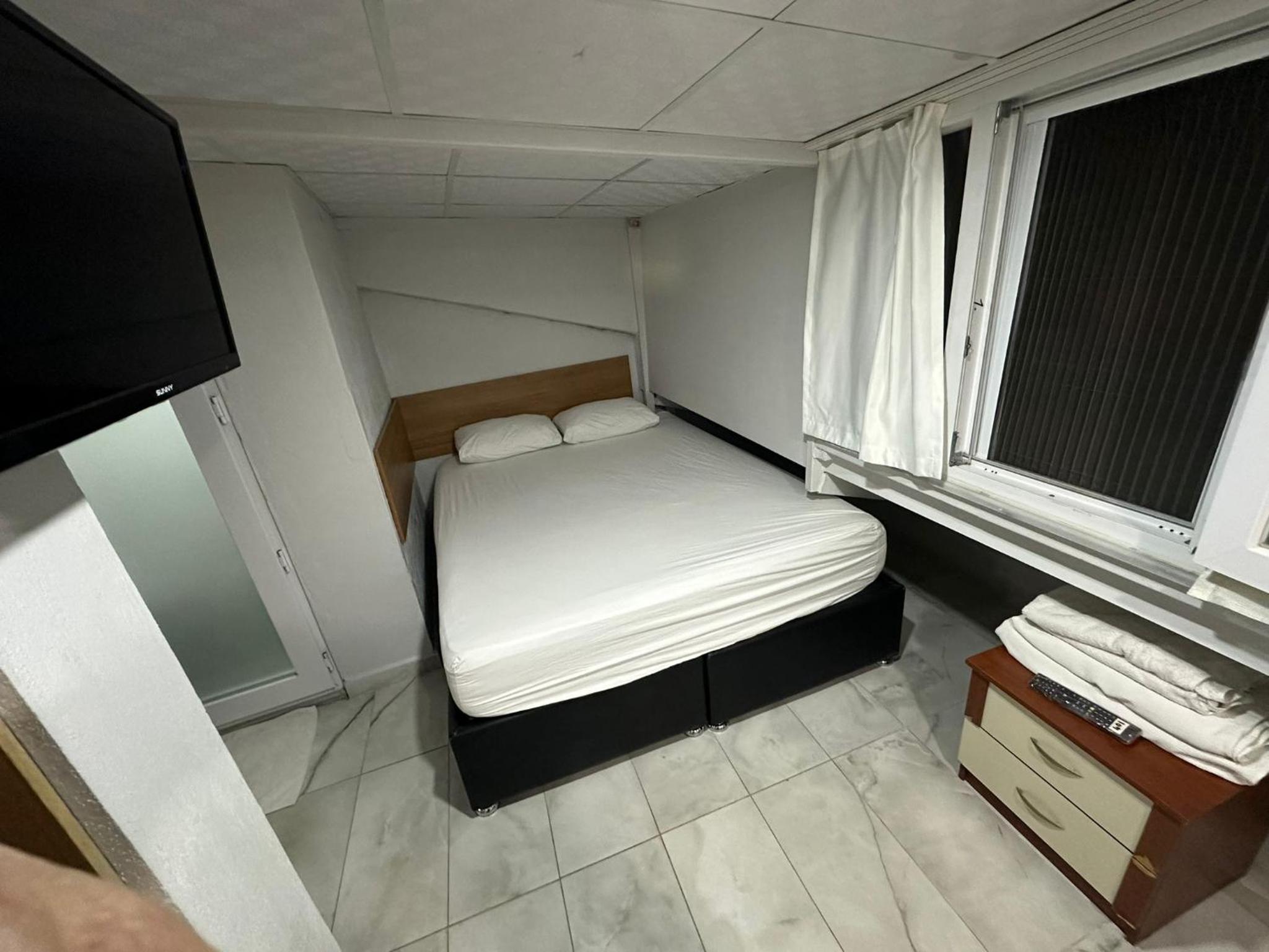Quadruple Room With Private Bathroom photo 2