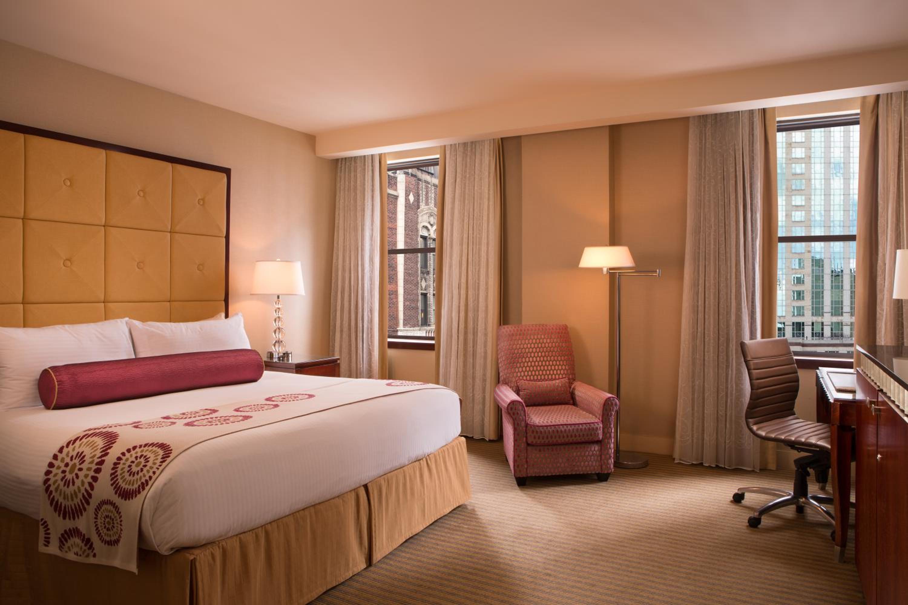 Superior King Room - Photo 1