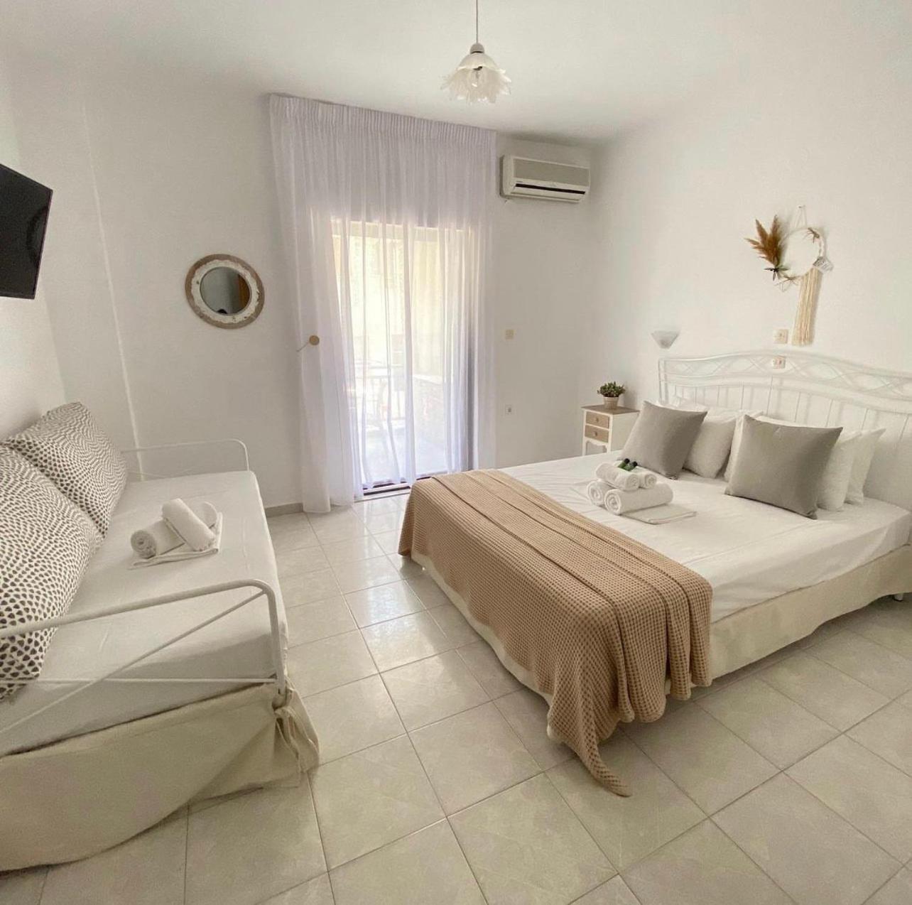 Double Room photo 2