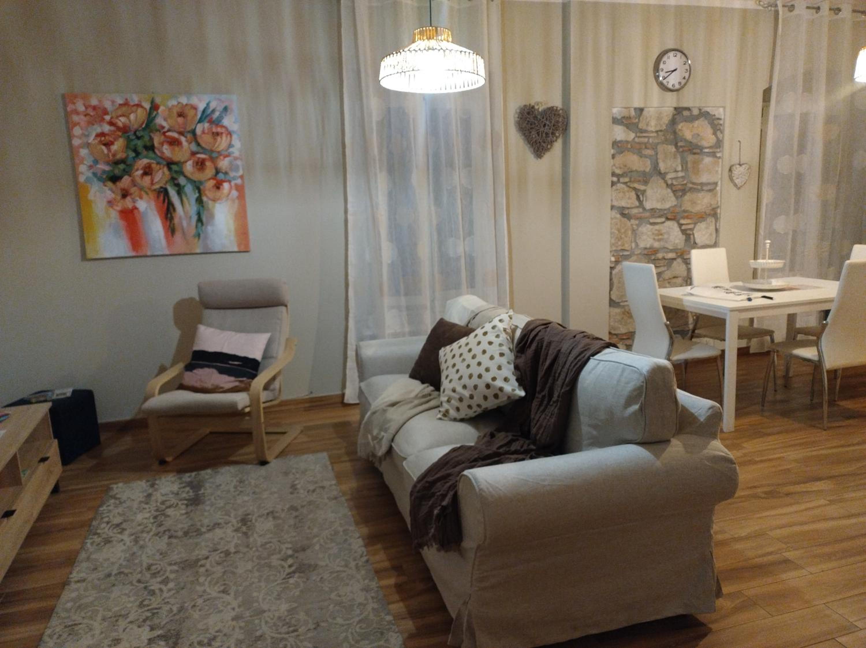 Two-Bedroom Apartment - Photo 22