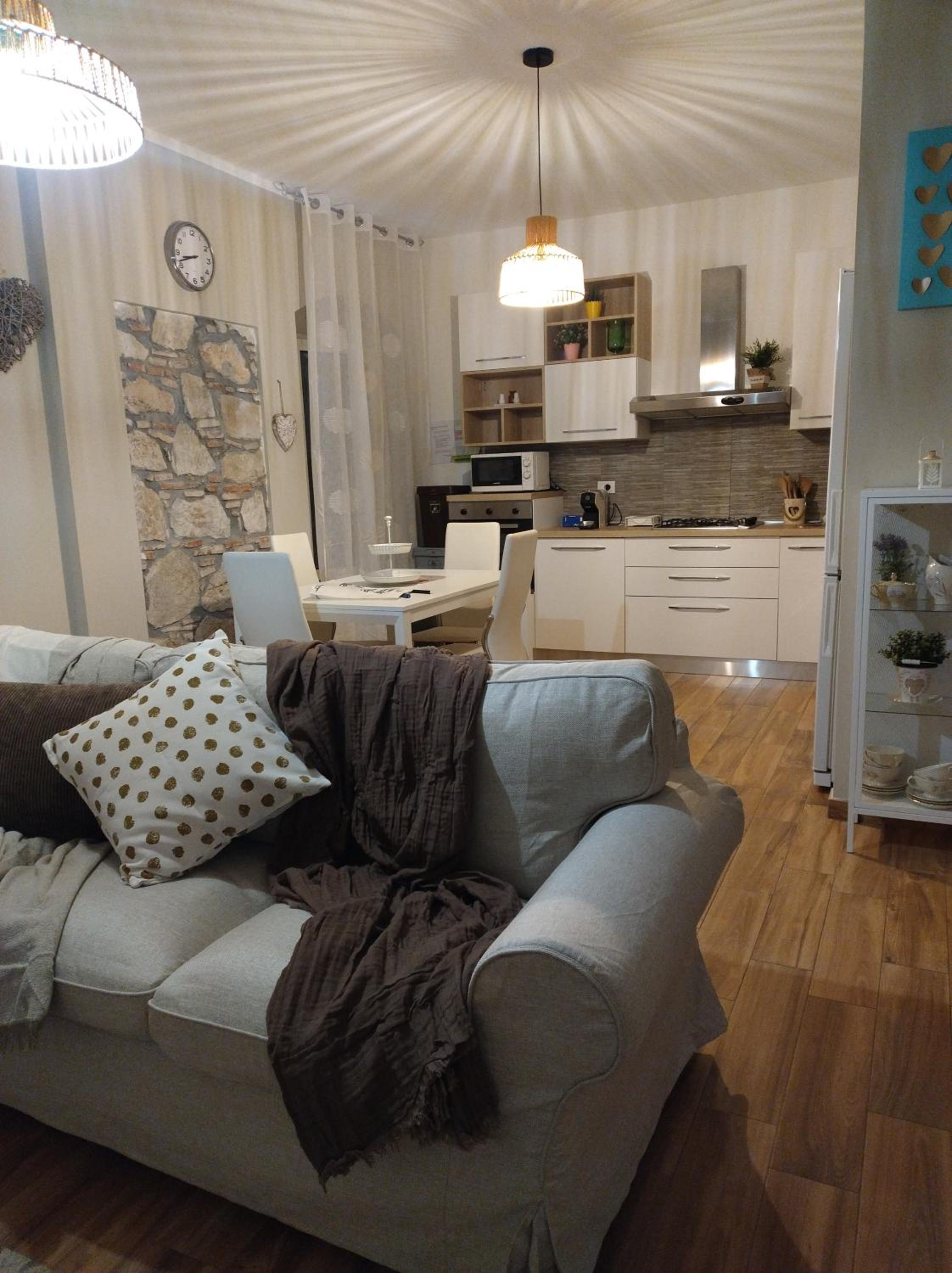 Two-Bedroom Apartment - Photo 20