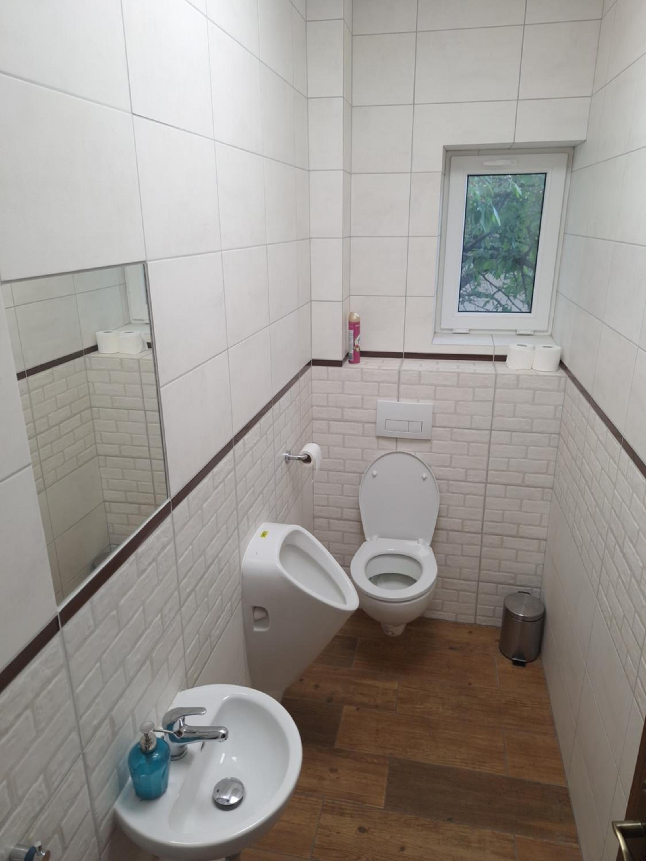Large Double Room - Photo 17