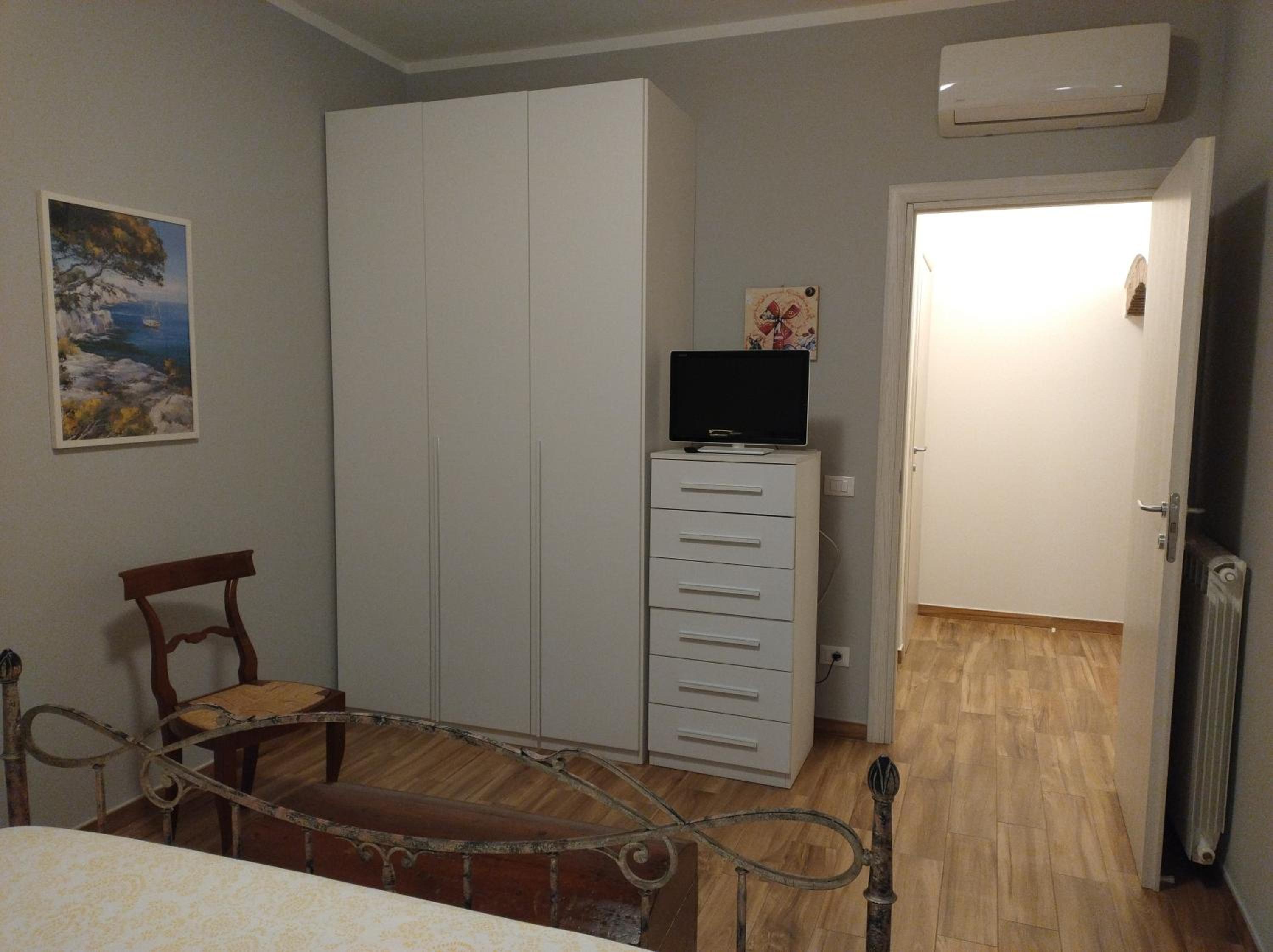 Two-Bedroom Apartment - Photo 28