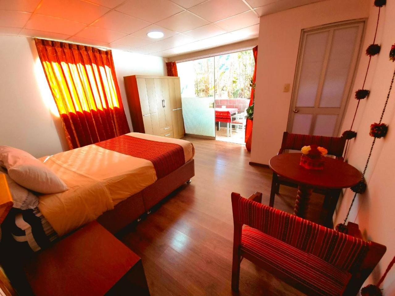 Double Room with Private Bathroom photo 3