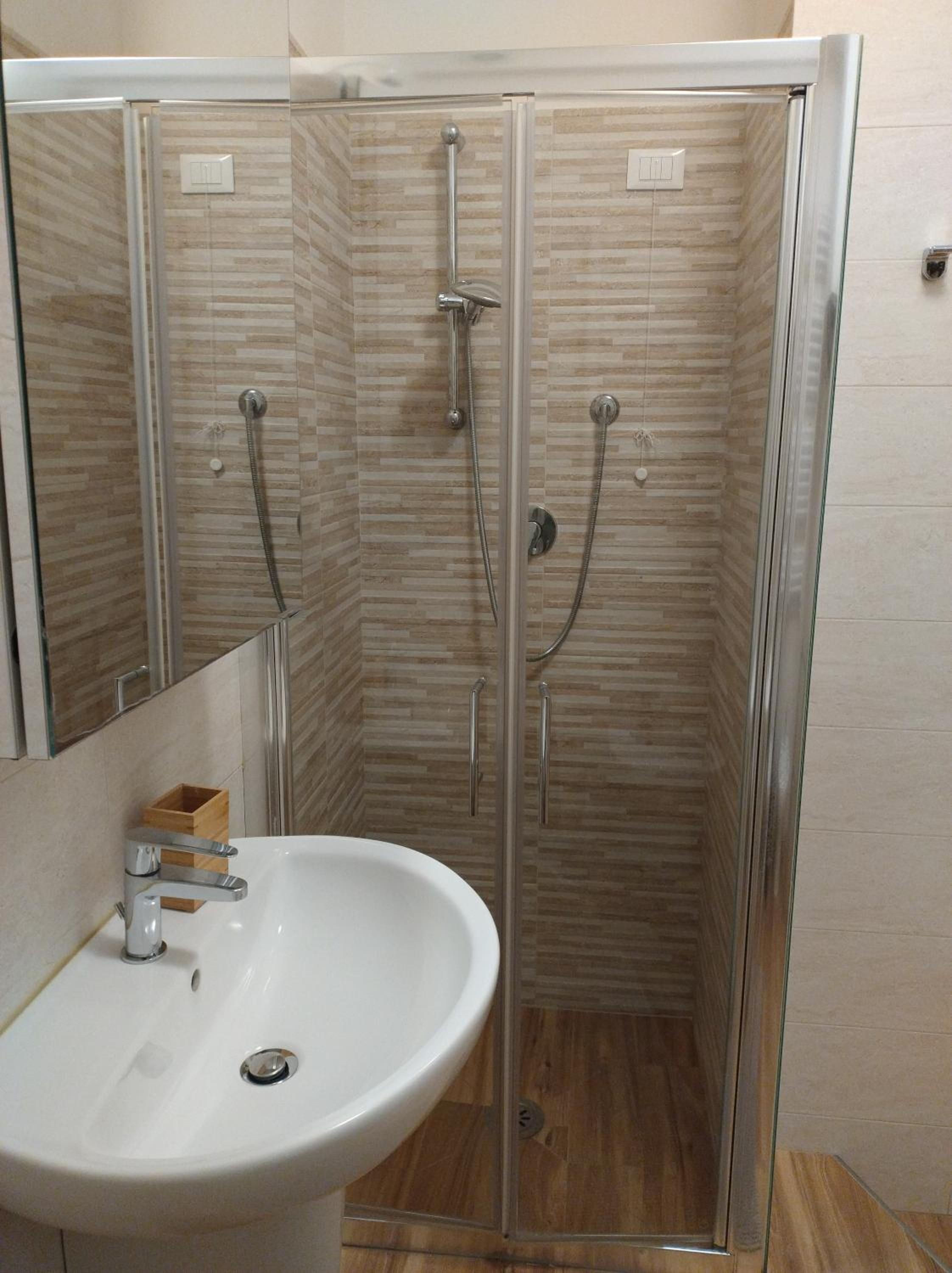 Two-Bedroom Apartment - Photo 31