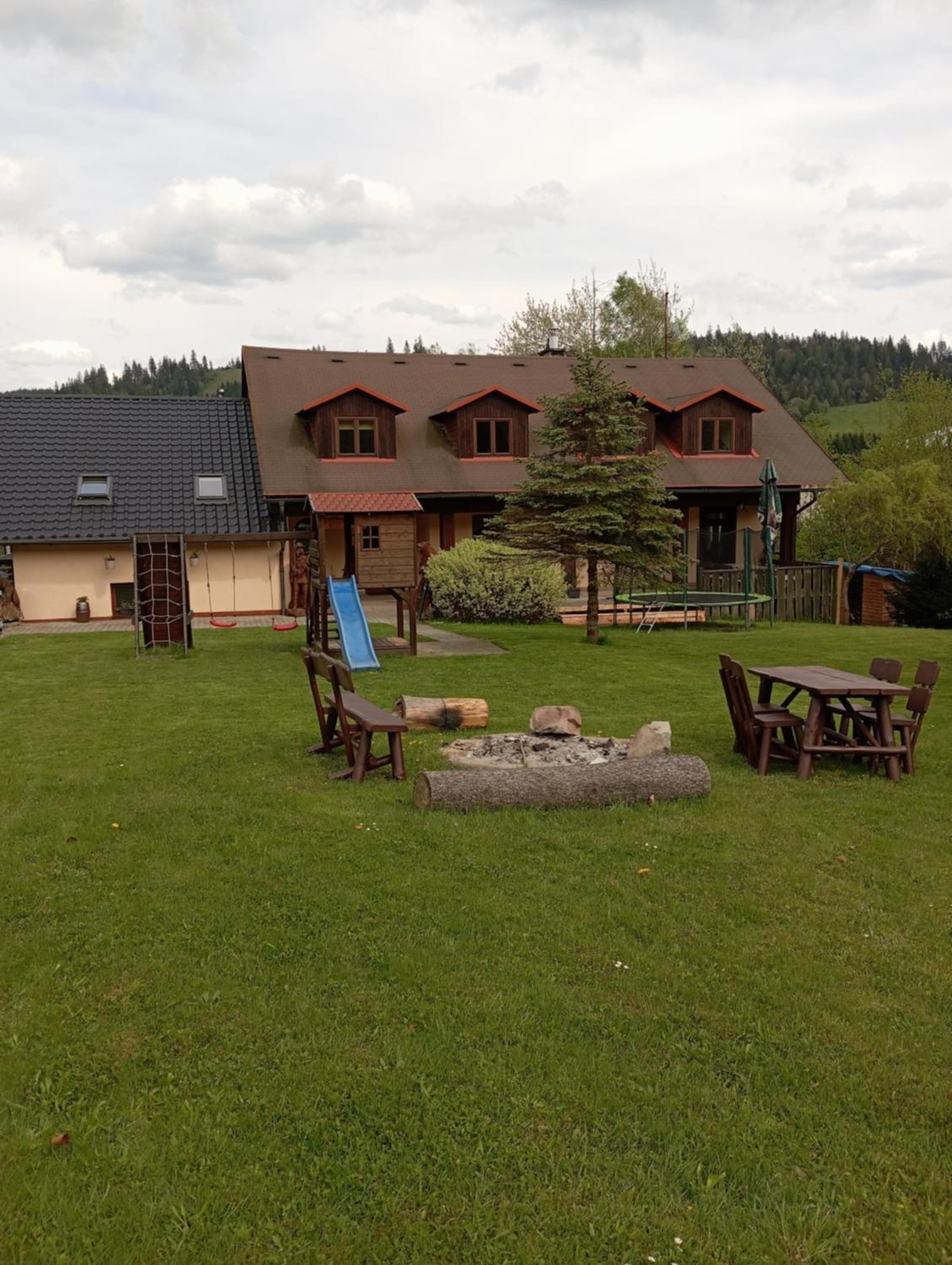 Four-Bedroom House photo 1