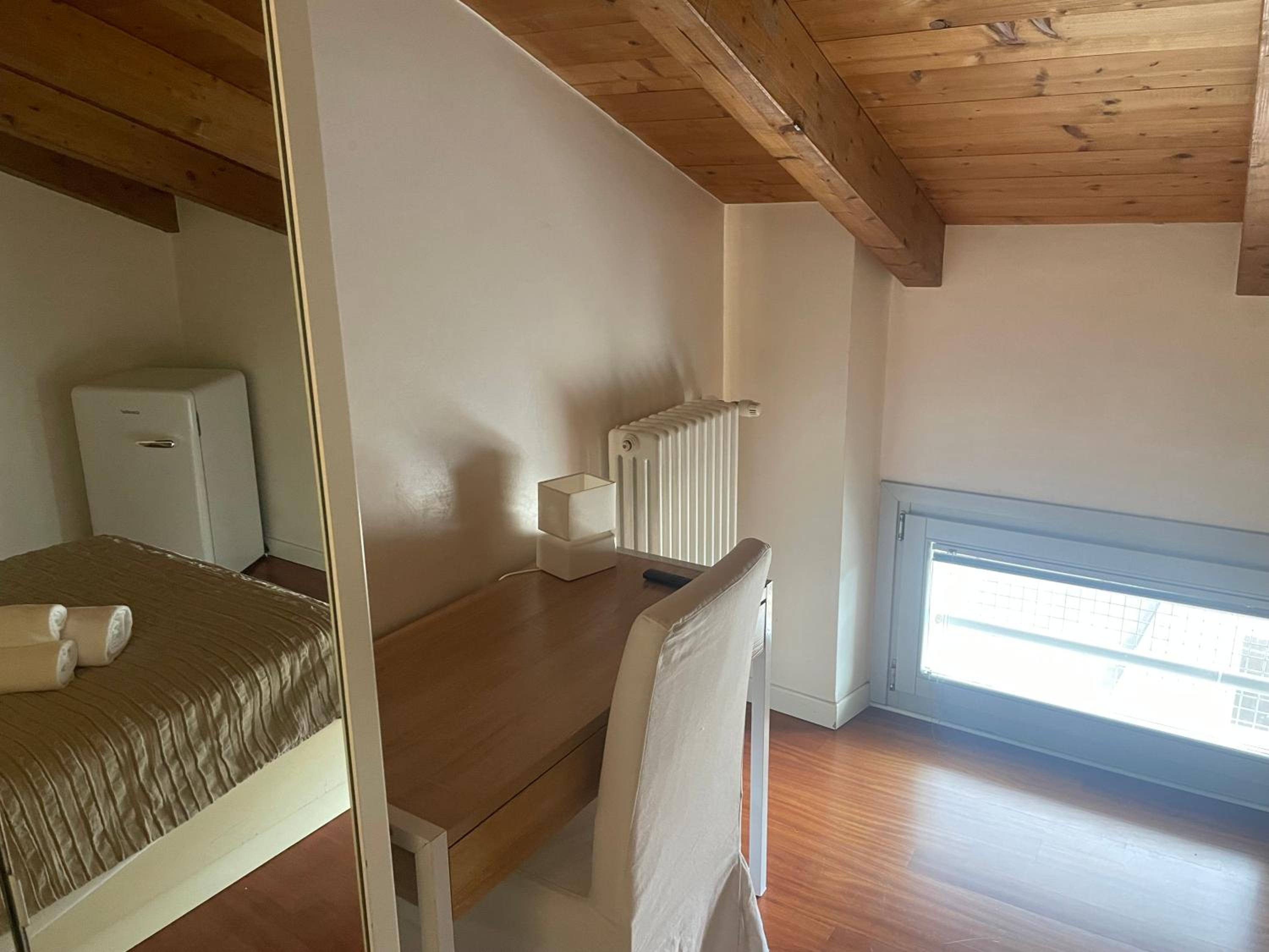 Budget Double Room photo 3
