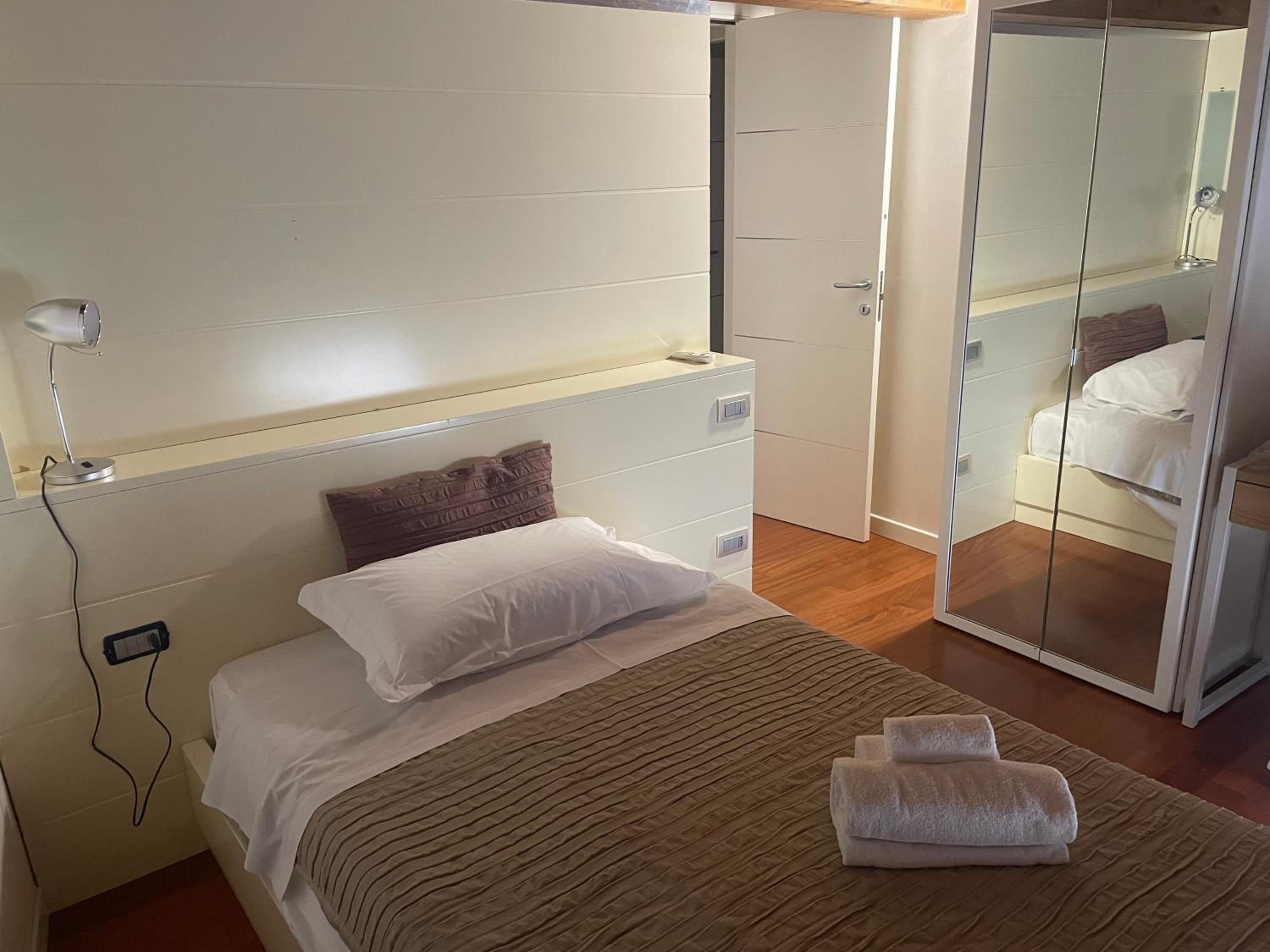 Budget Double Room photo 1