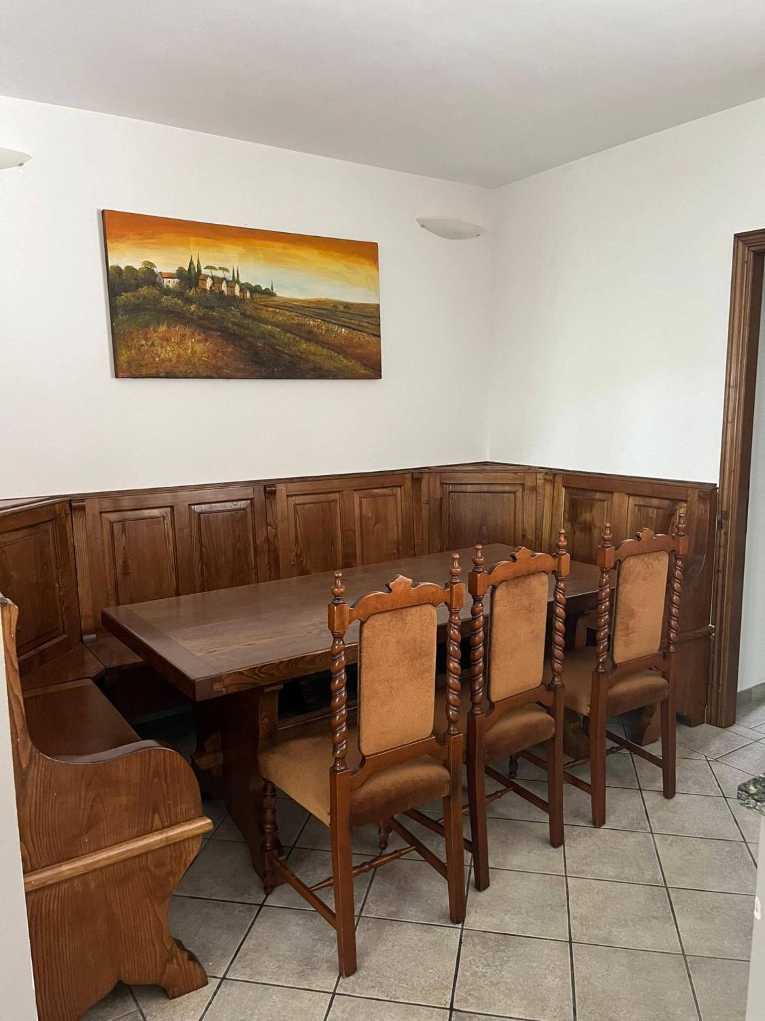 Three-Bedroom House photo 2