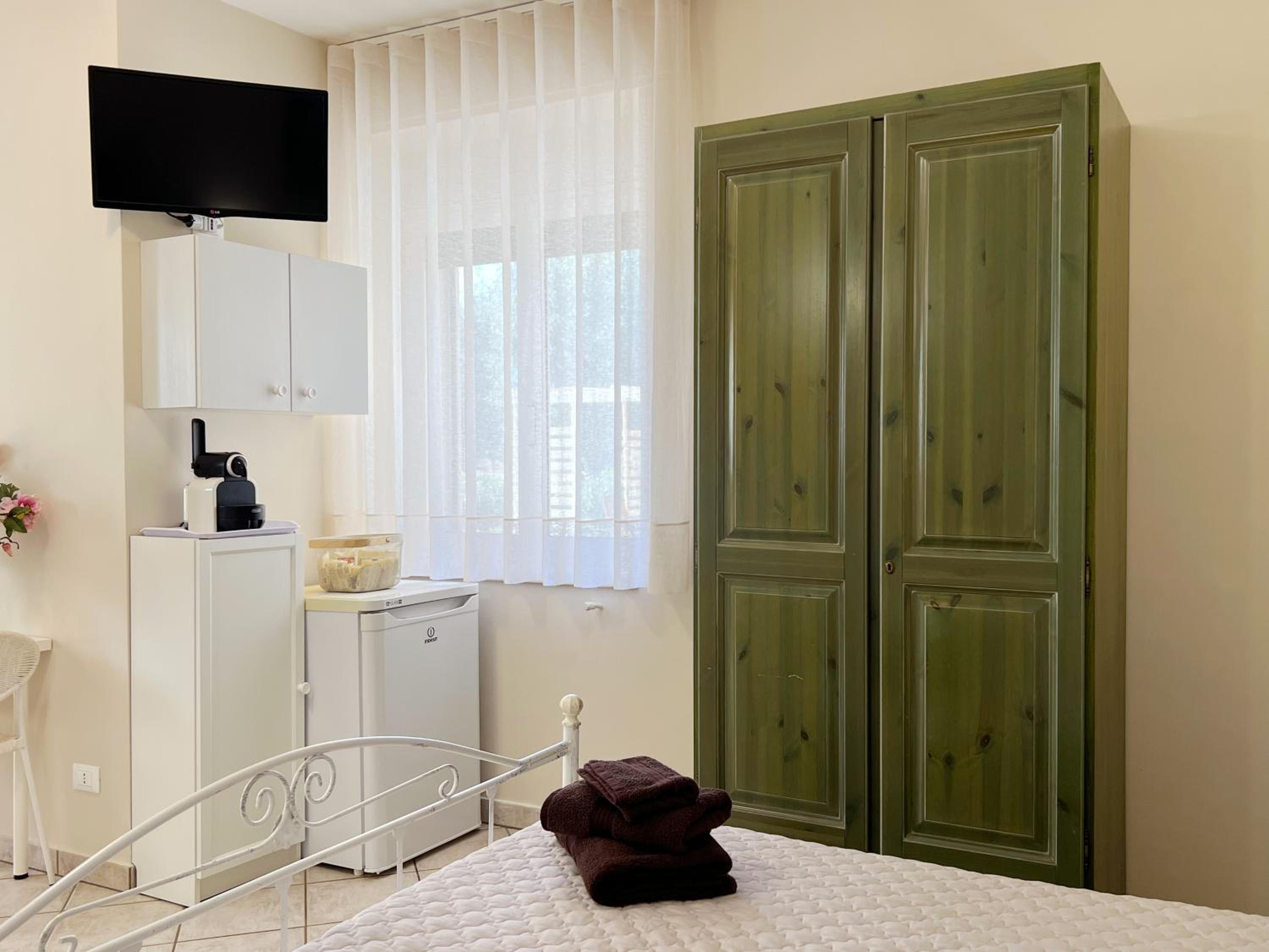 Triple Room with Garden View photo 2